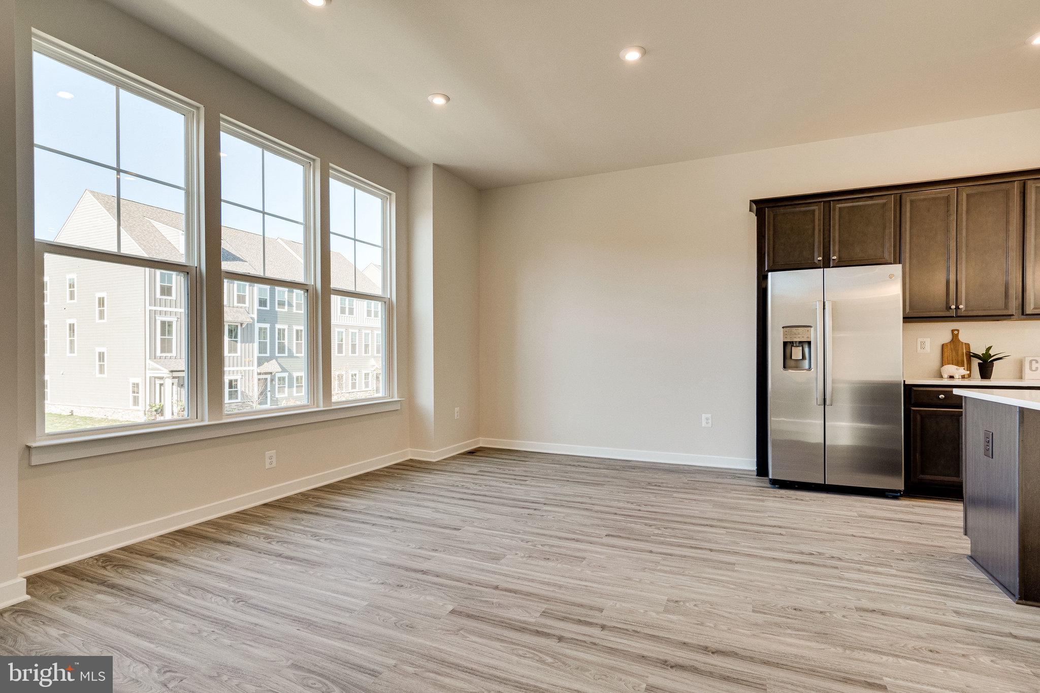 PORT POTOMAC - Residential