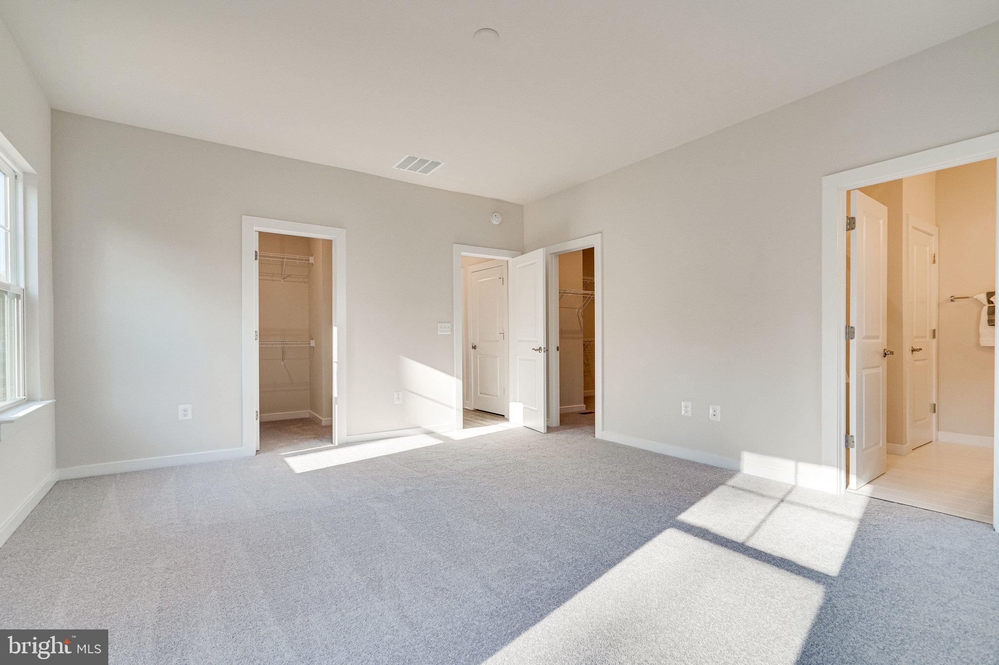 PORT POTOMAC - Residential