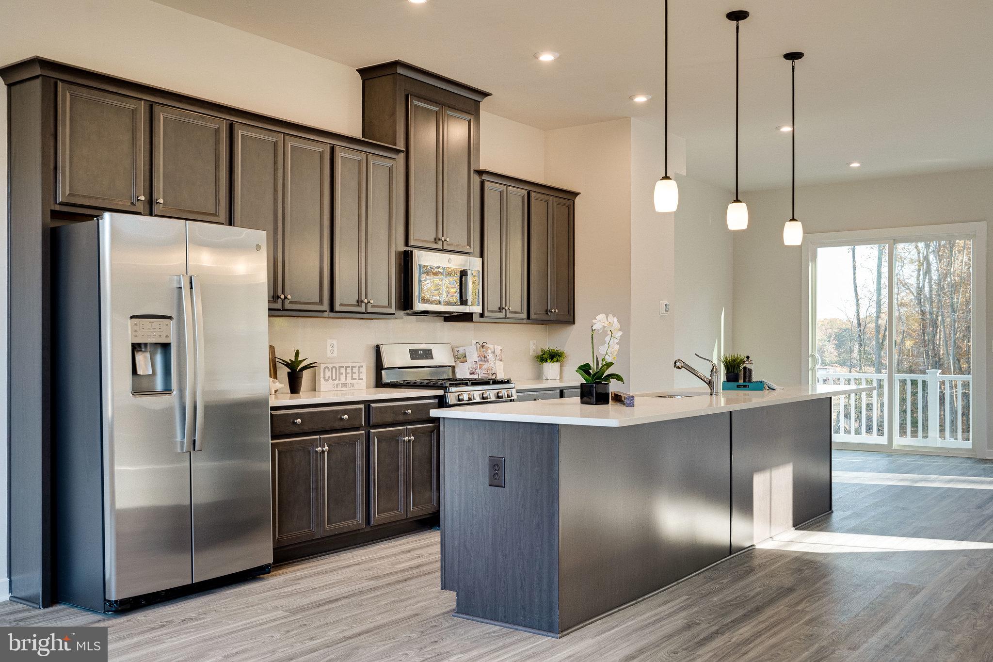 PORT POTOMAC - Residential