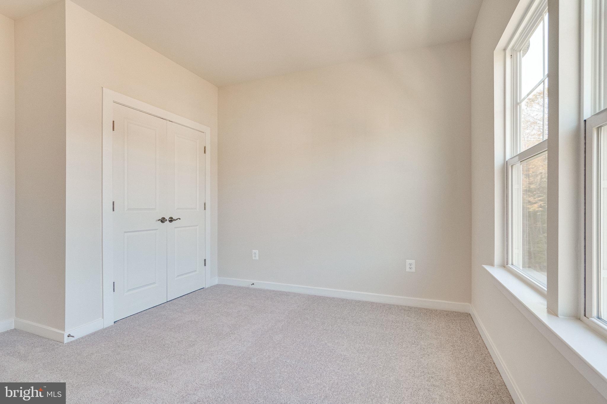 PORT POTOMAC - Residential