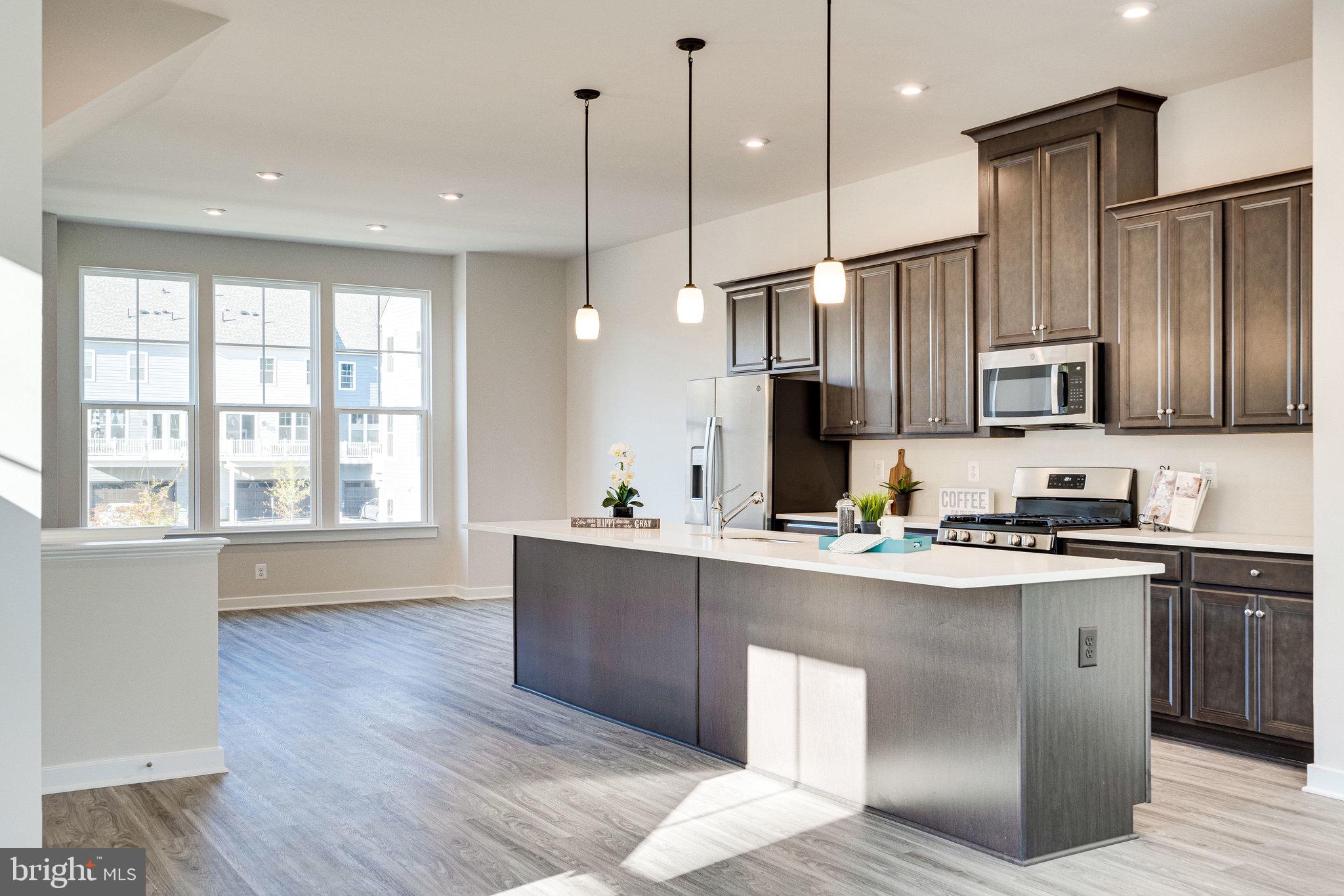 PORT POTOMAC - Residential