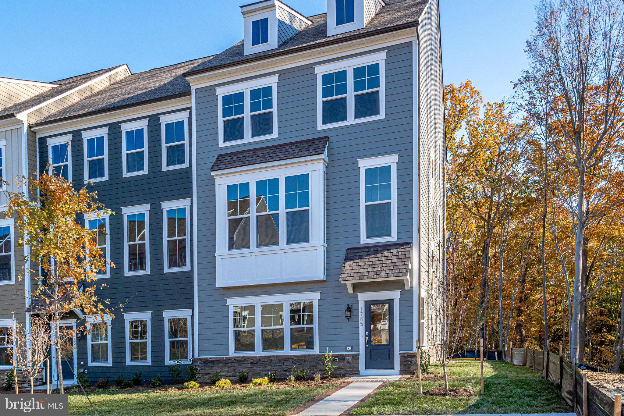 PORT POTOMAC - Residential