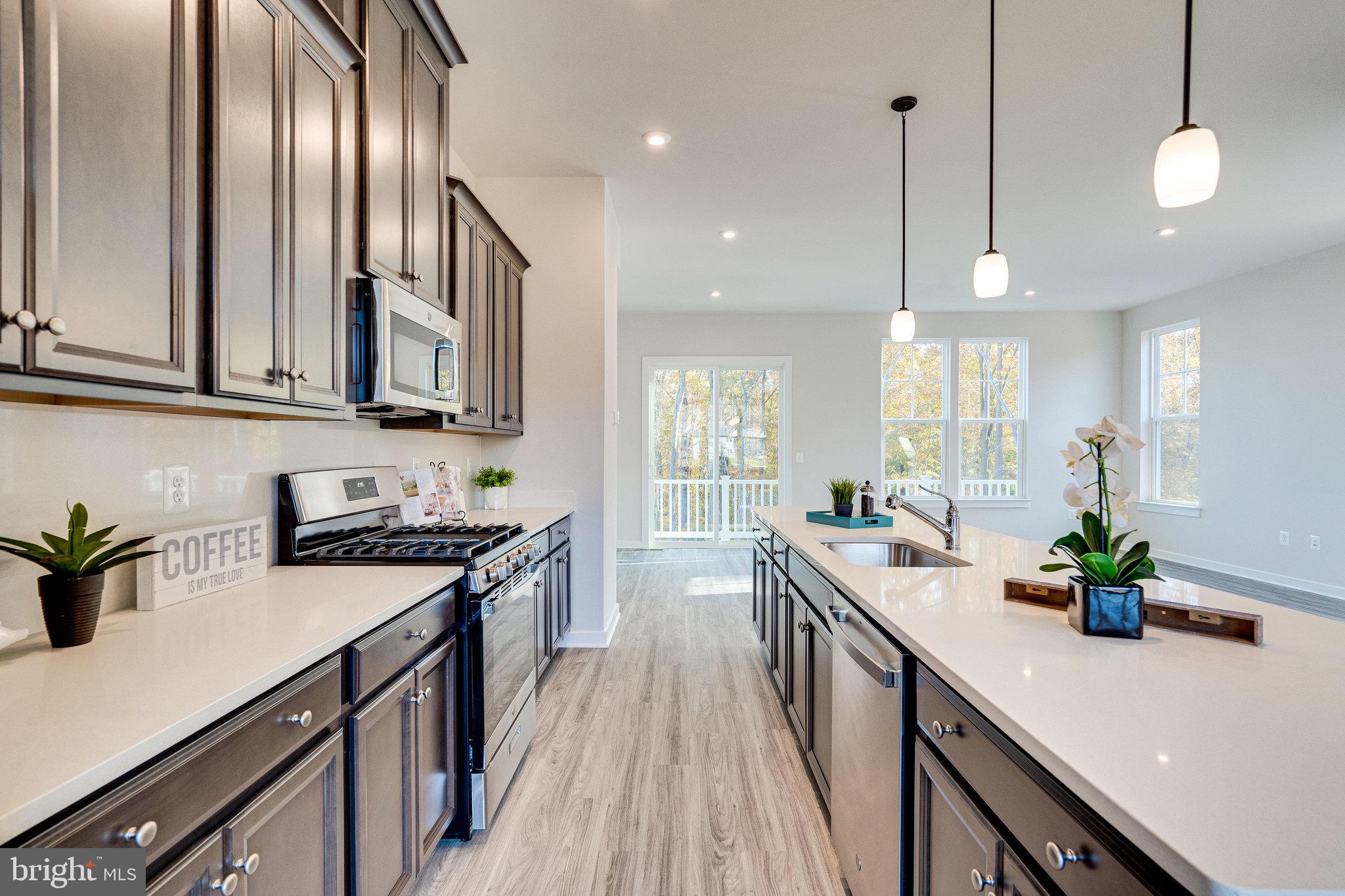 PORT POTOMAC - Residential