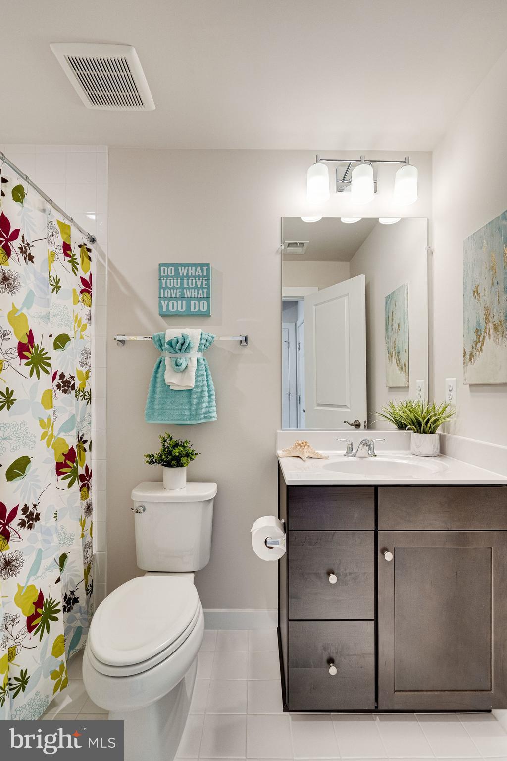 PORT POTOMAC - Residential