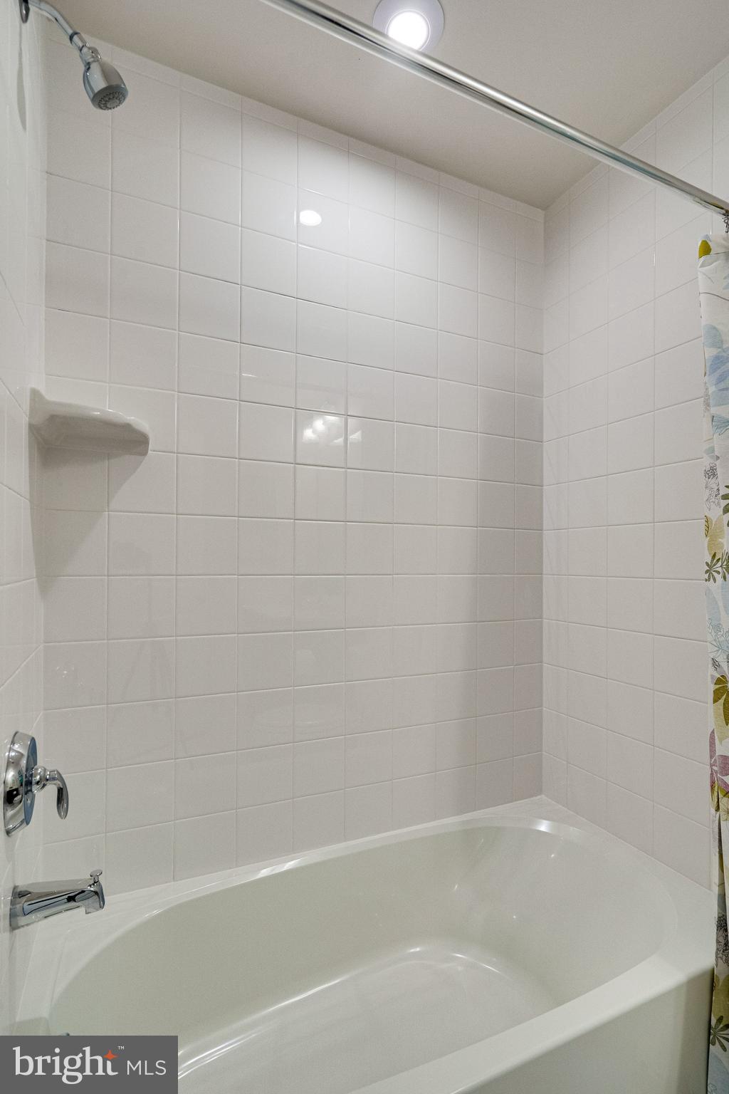 PORT POTOMAC - Residential