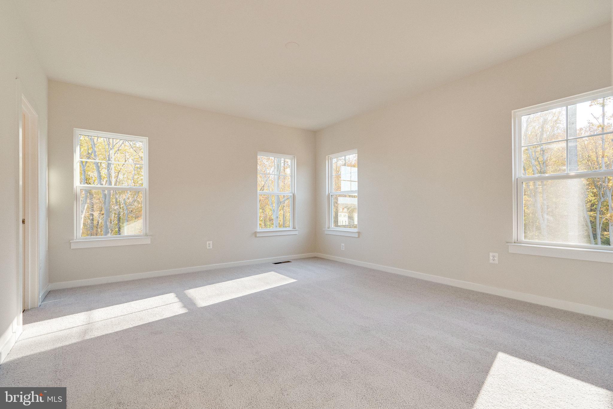 PORT POTOMAC - Residential