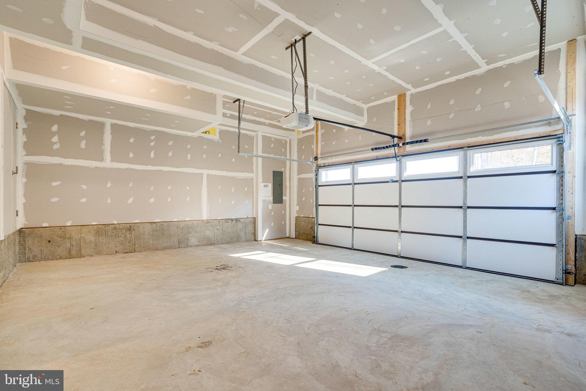 PORT POTOMAC - Residential