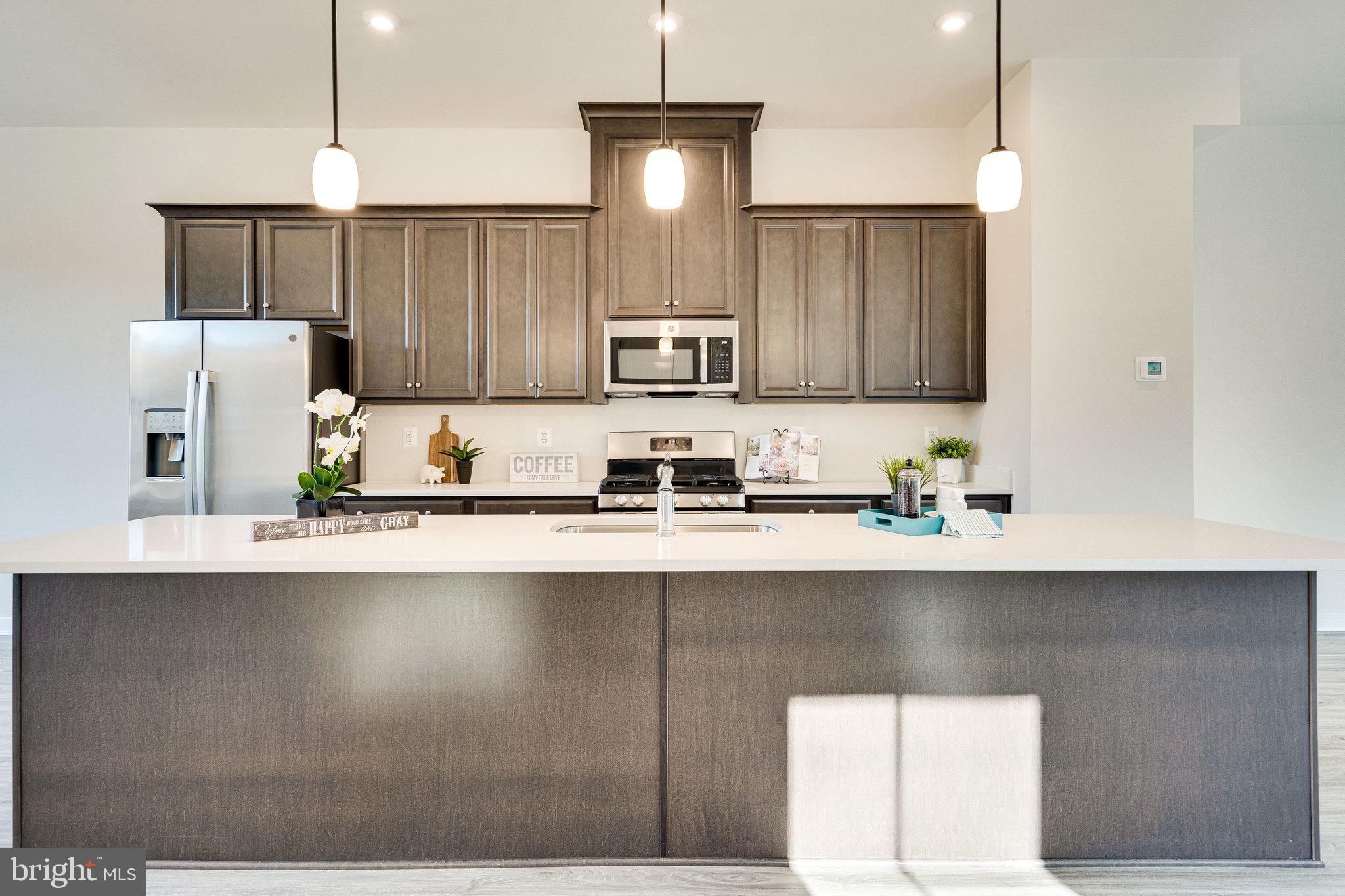 PORT POTOMAC - Residential