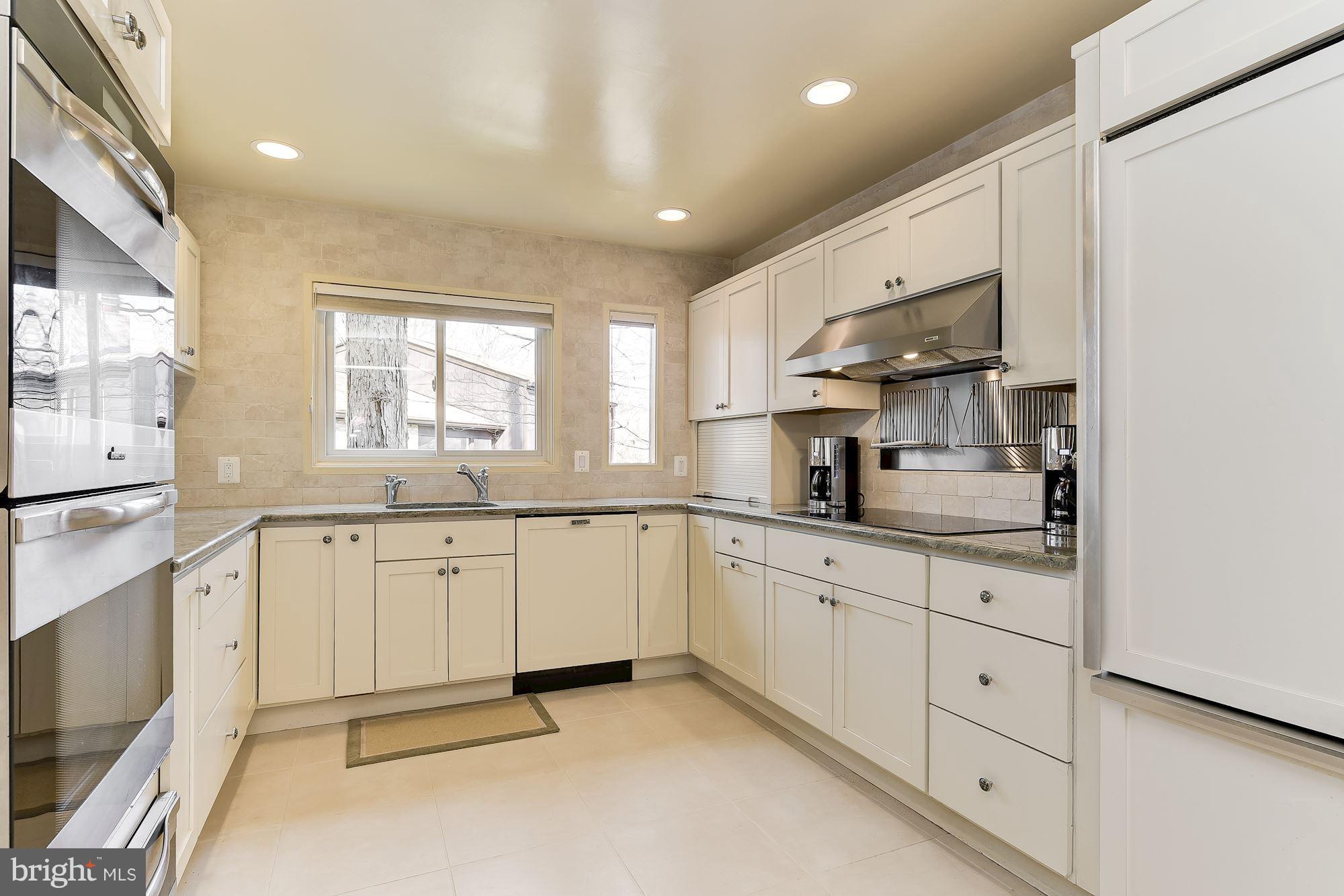 EAST GATE OF POTOMAC - Residential