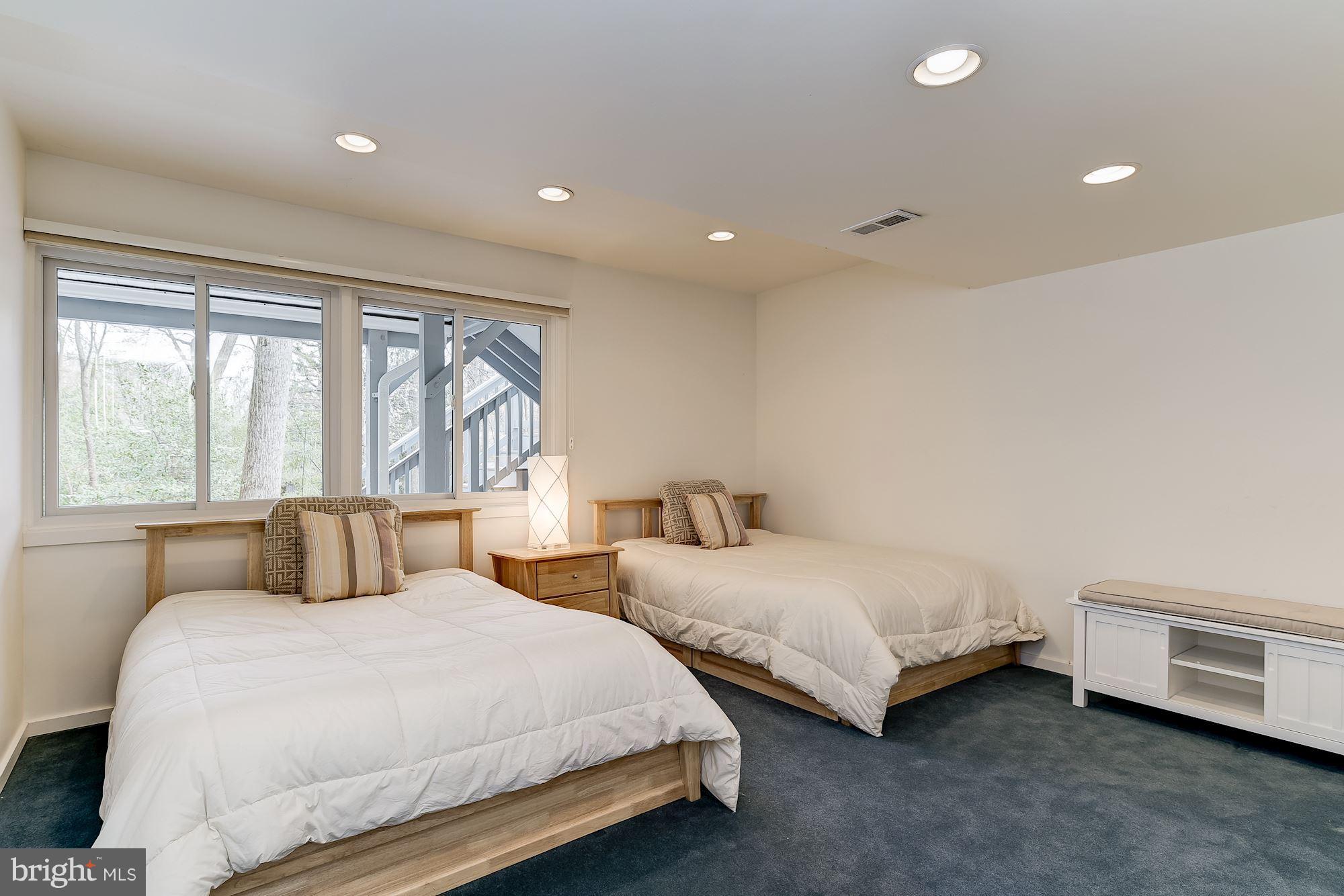 EAST GATE OF POTOMAC - Residential