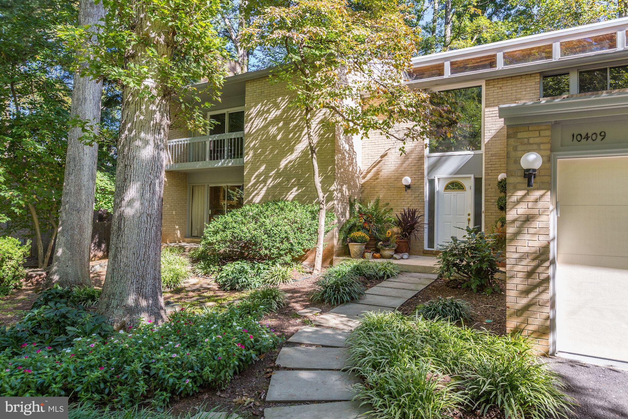 EAST GATE OF POTOMAC - Residential