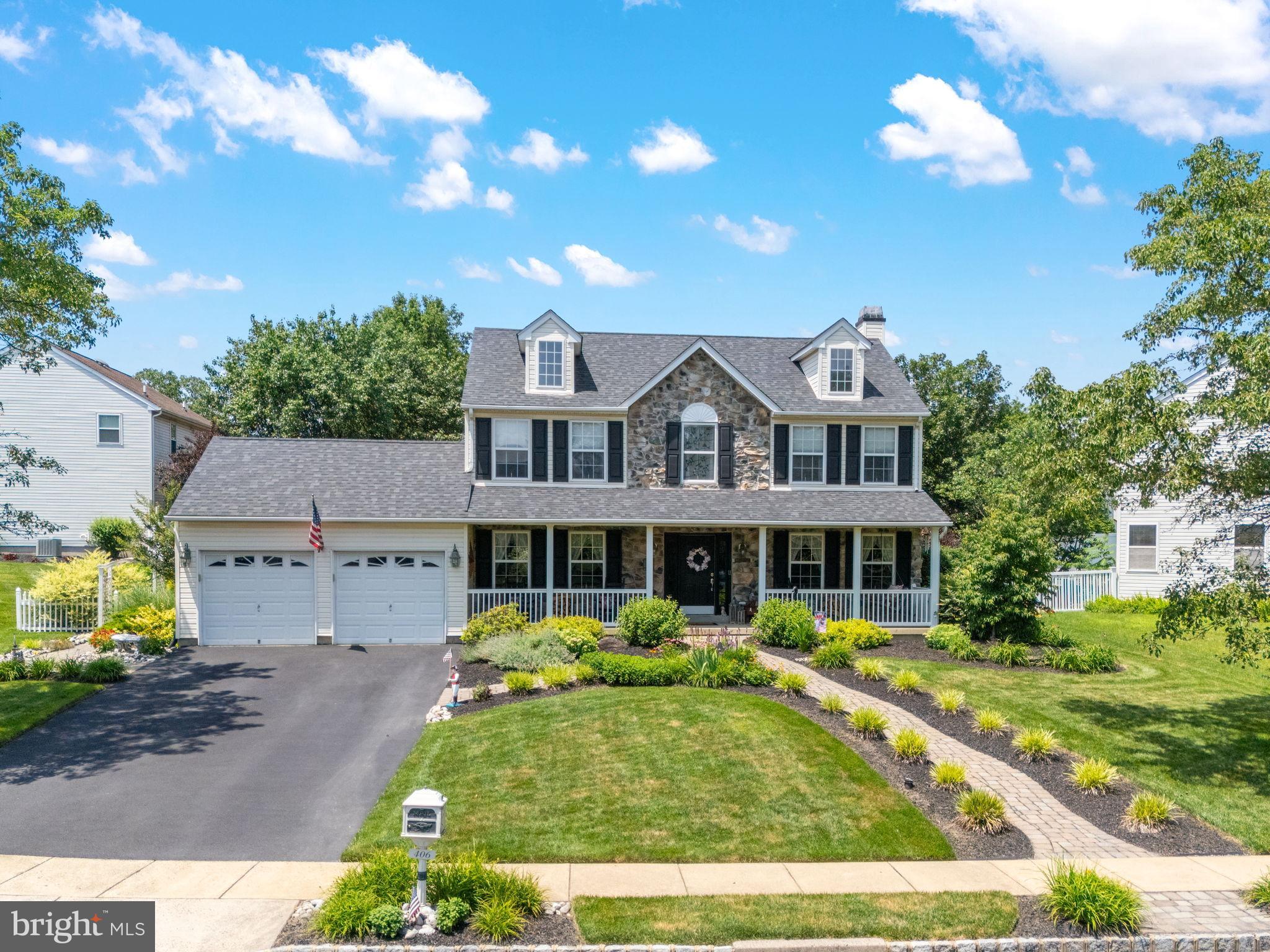 406 PRIMROSE PLACE