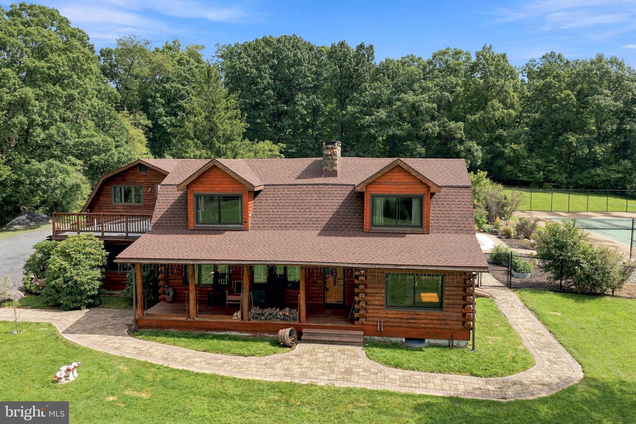 435 SUNSET DRIVE