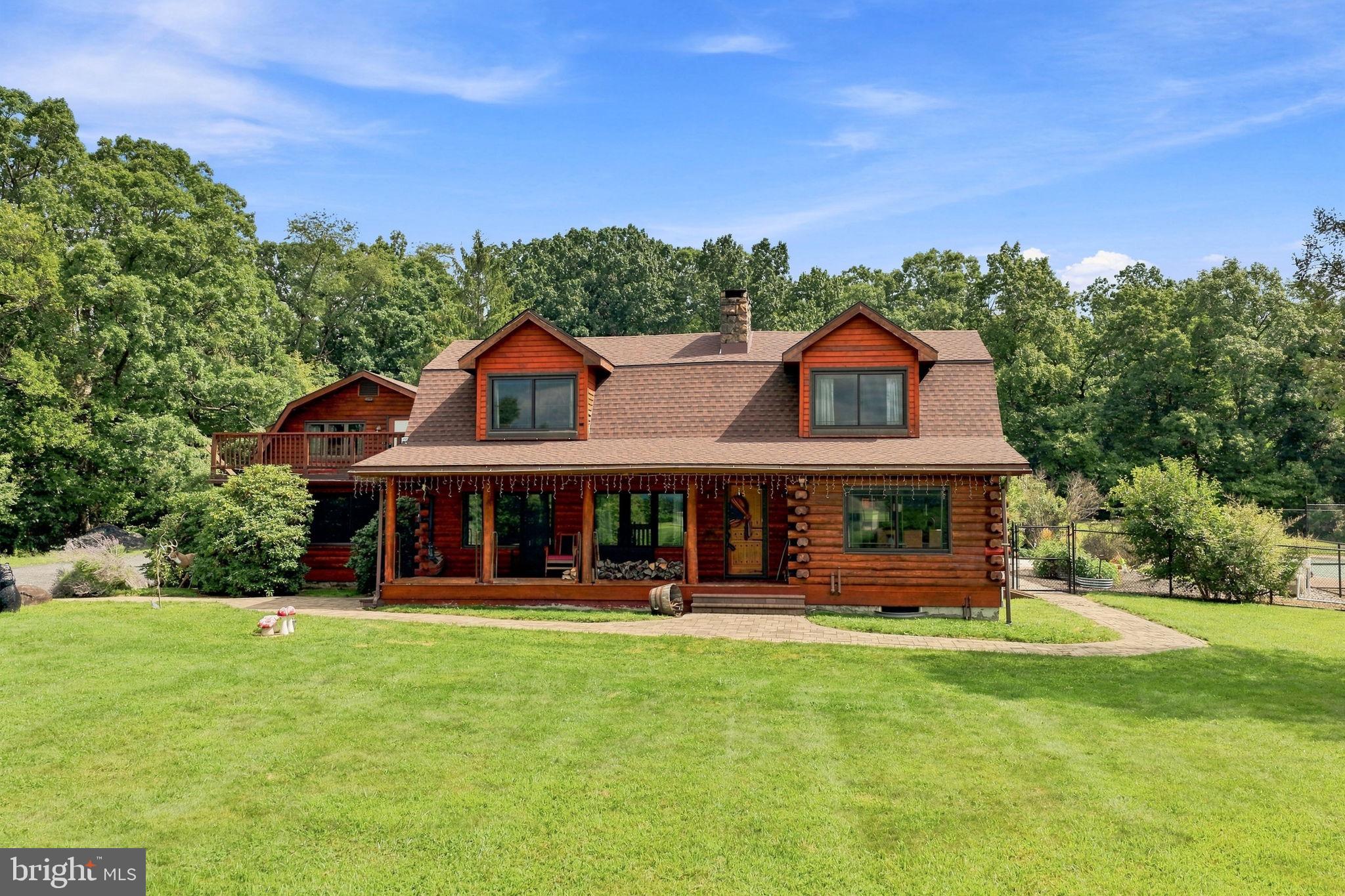 435 SUNSET DRIVE
