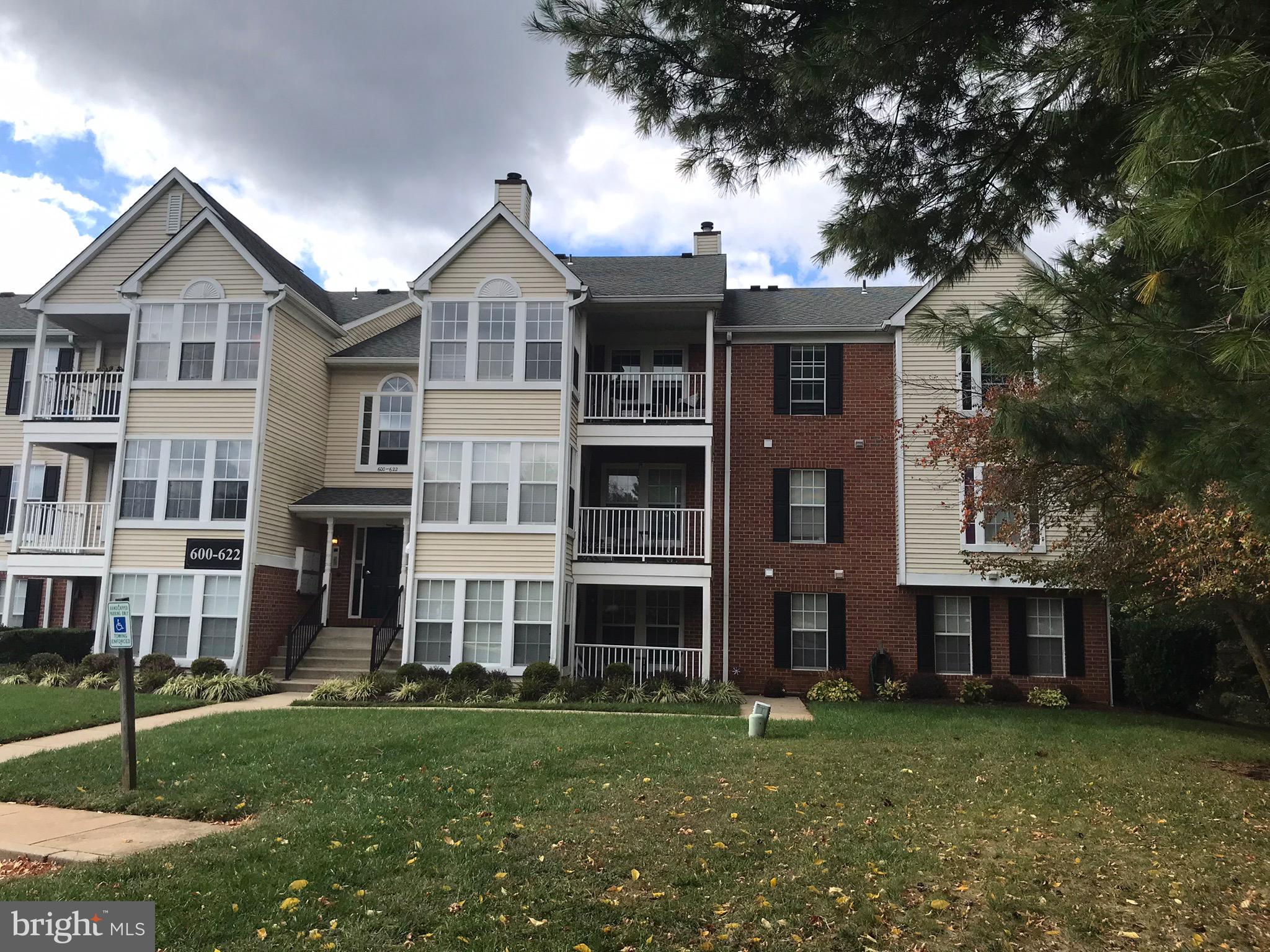 DEEP CREEK COMMONS - Residential