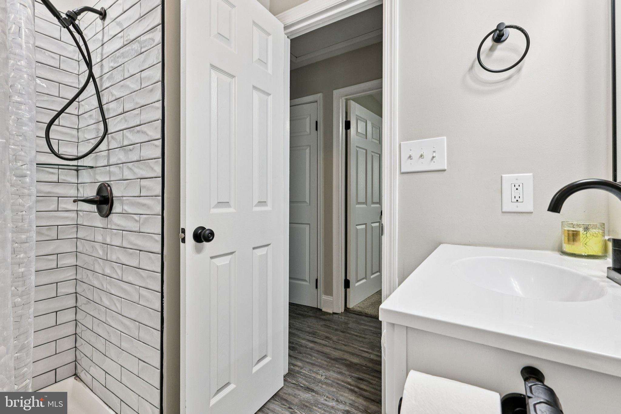 GARDEN ESTATES - Residential