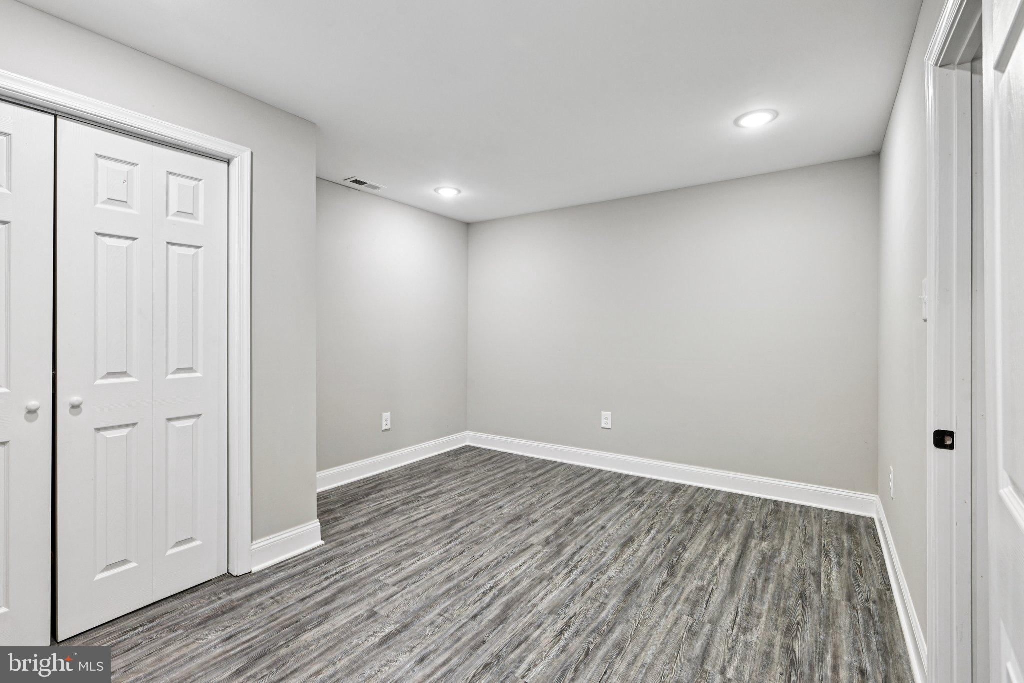 GARDEN ESTATES - Residential