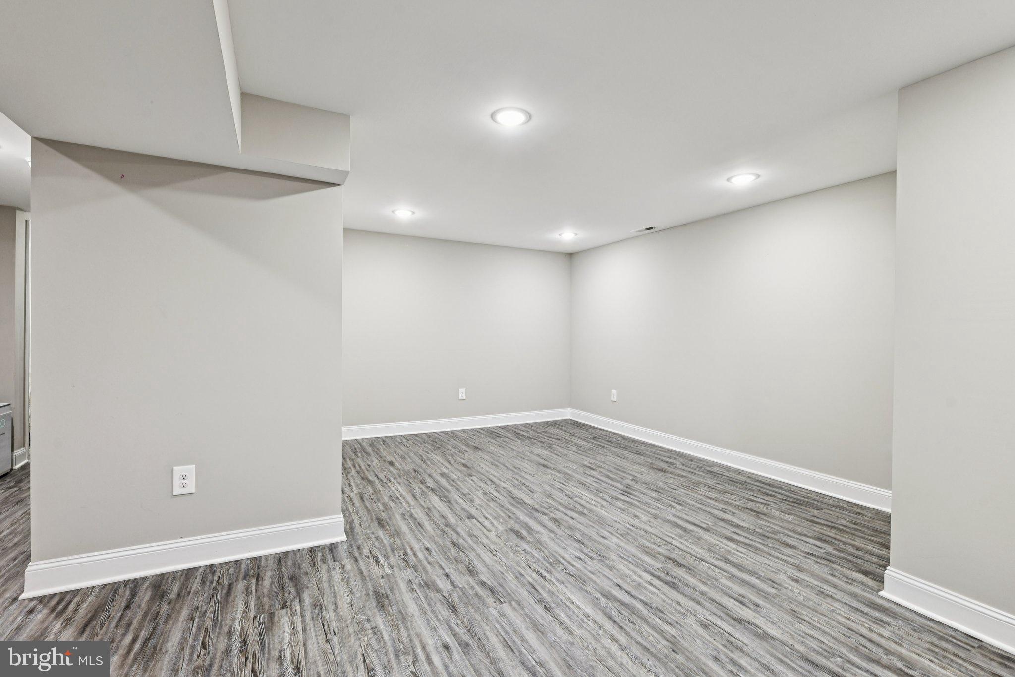 GARDEN ESTATES - Residential