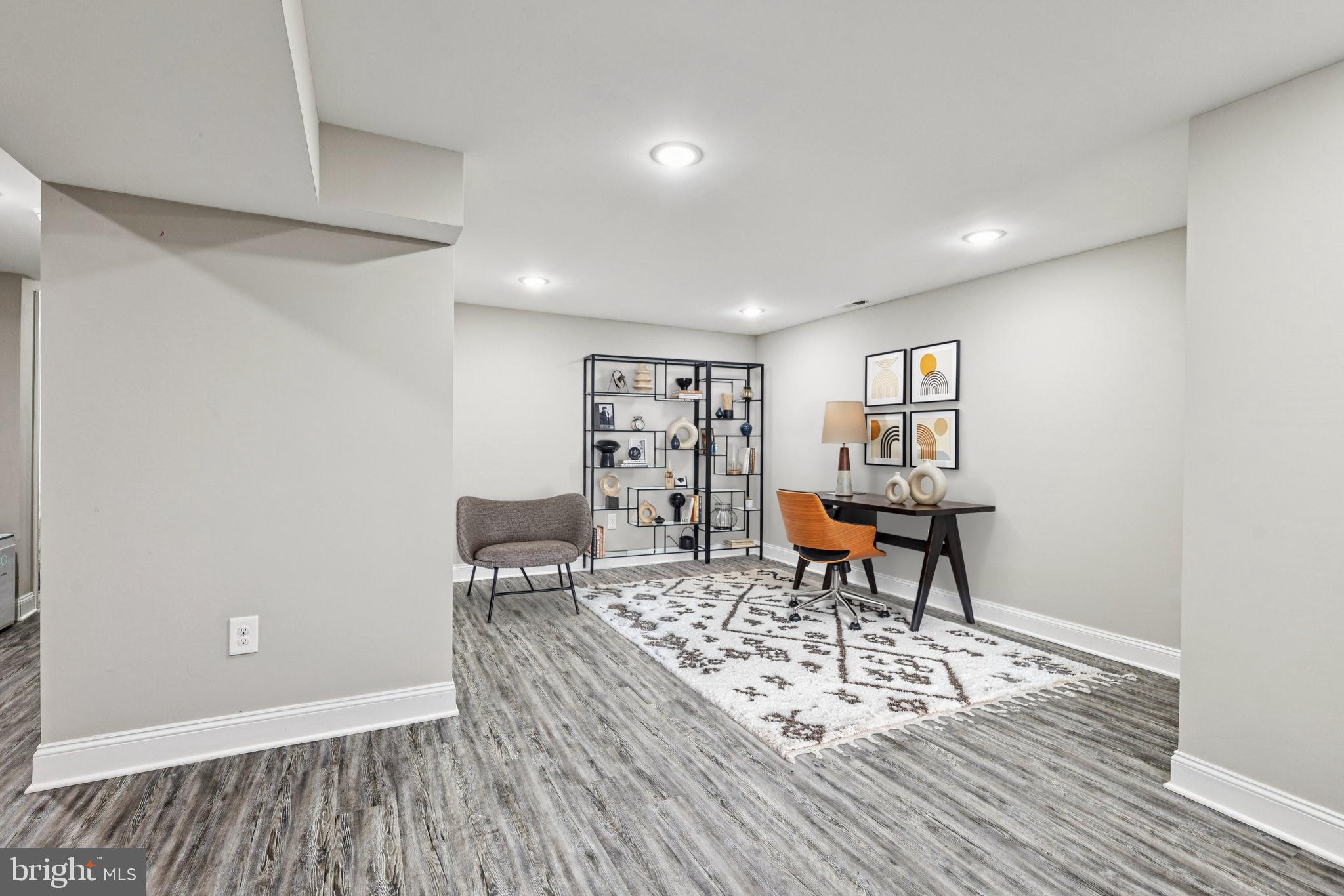 GARDEN ESTATES - Residential