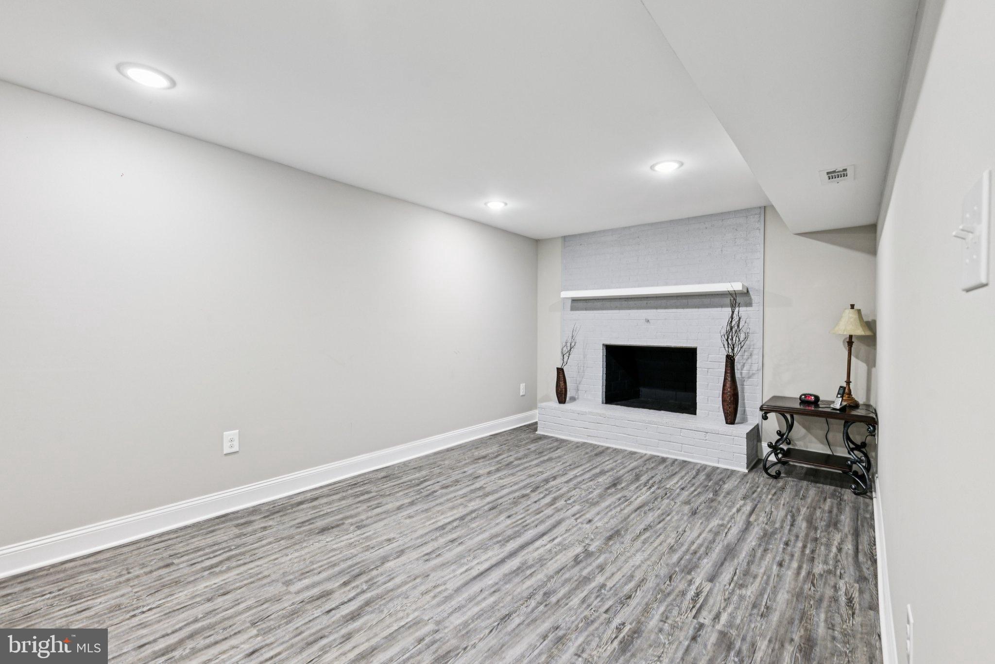 GARDEN ESTATES - Residential