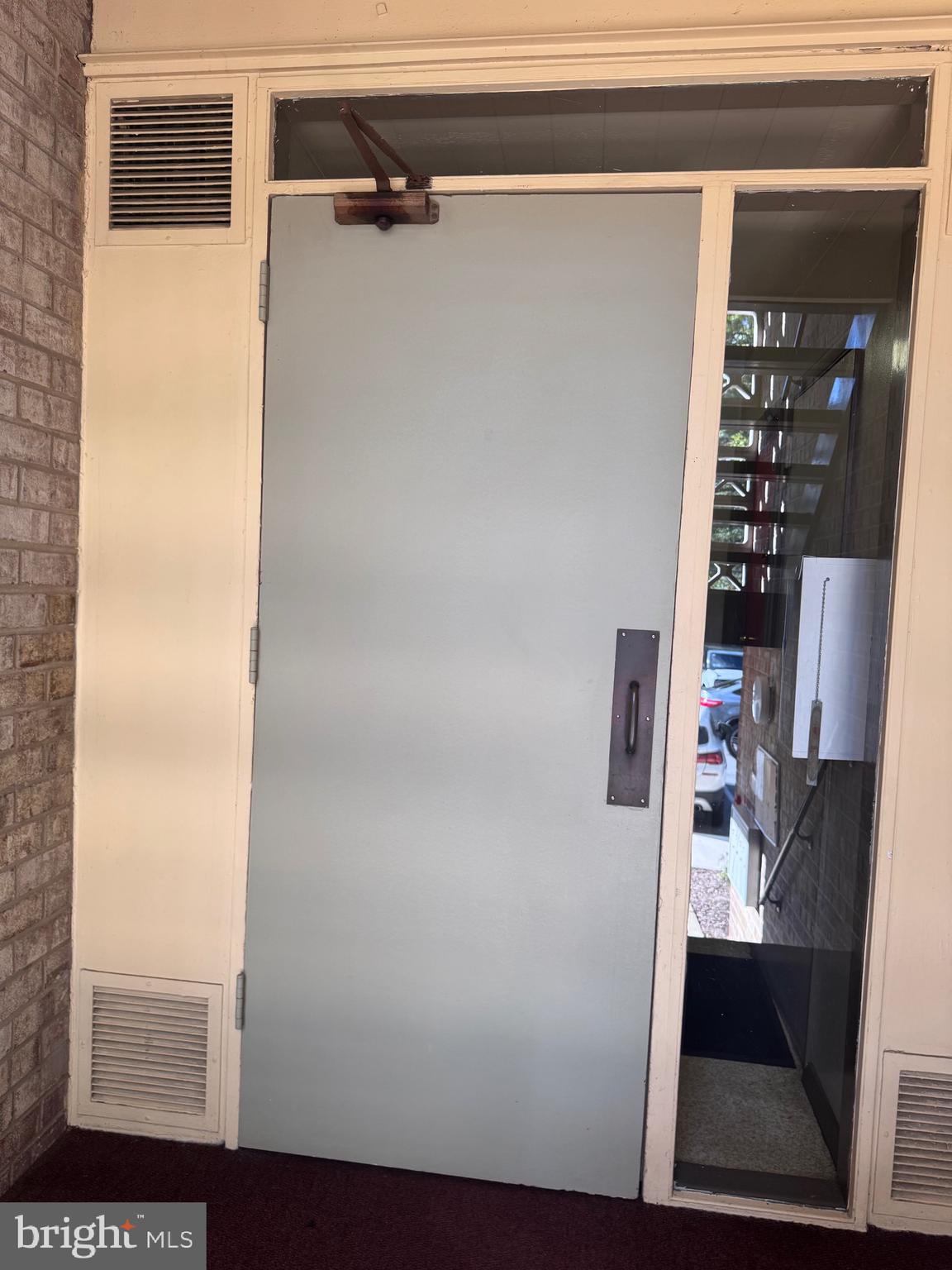 HOLLY HILL CONDOMINIUMS - Residential Lease