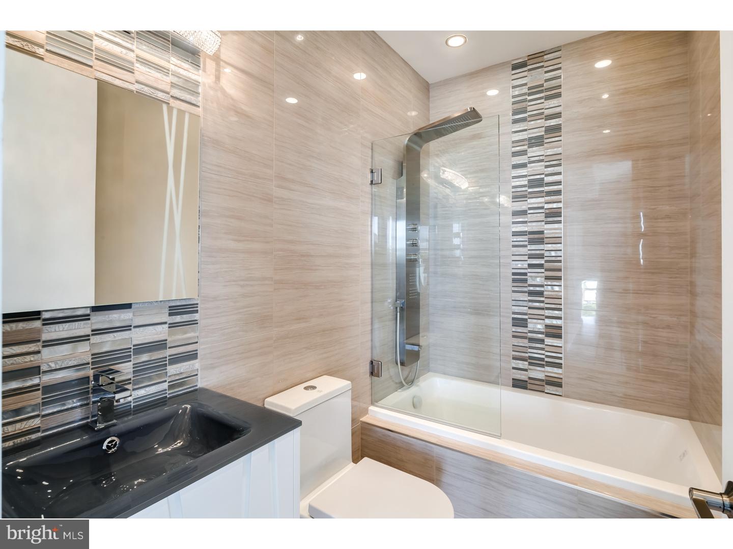 OLD CITY - Residential