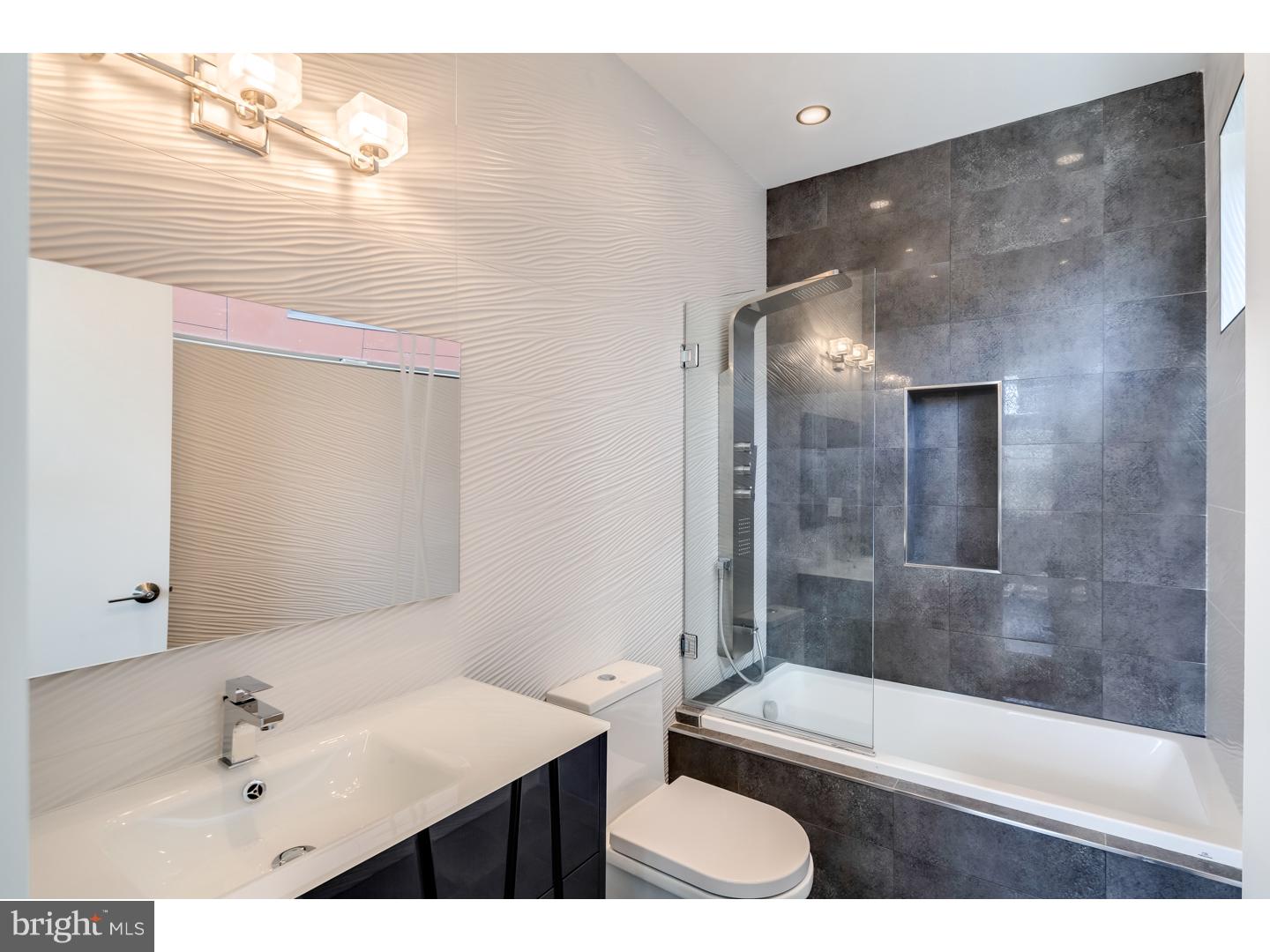 OLD CITY - Residential