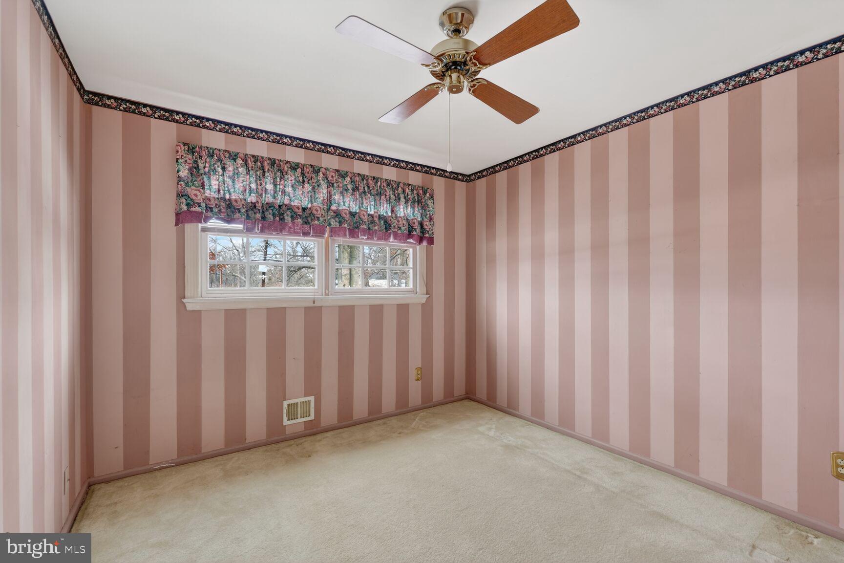 RIVERSIDE ESTATES - Residential