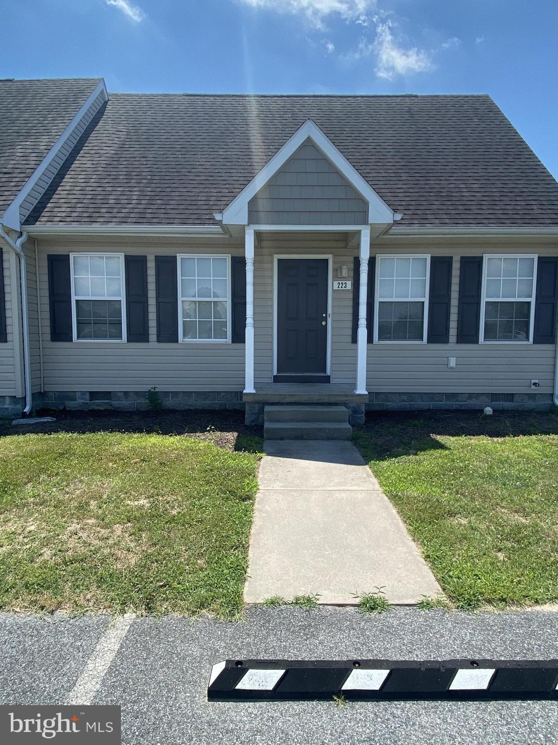 CEDAR COMMONS - Commercial Sale