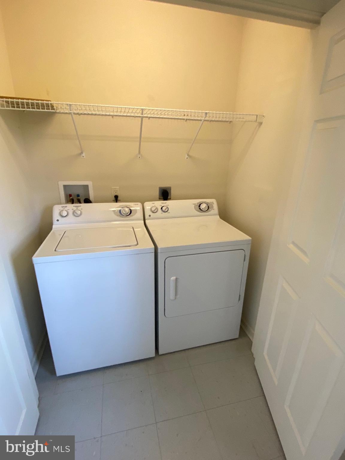 CEDAR COMMONS - Commercial Sale