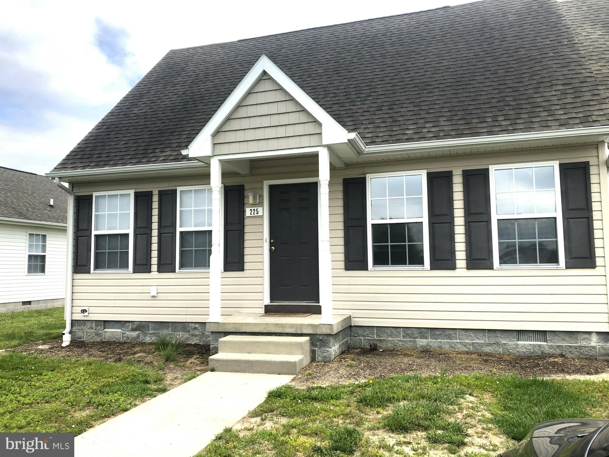 CEDAR COMMONS - Commercial Sale