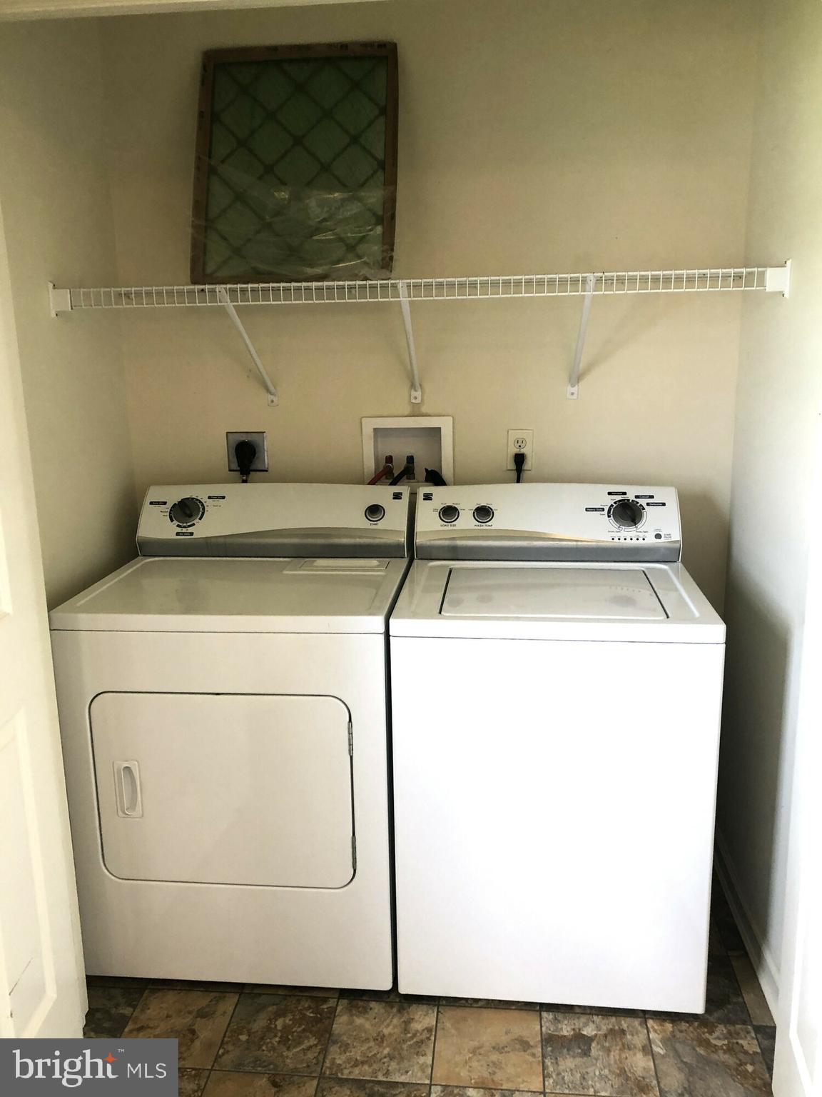 CEDAR COMMONS - Commercial Sale