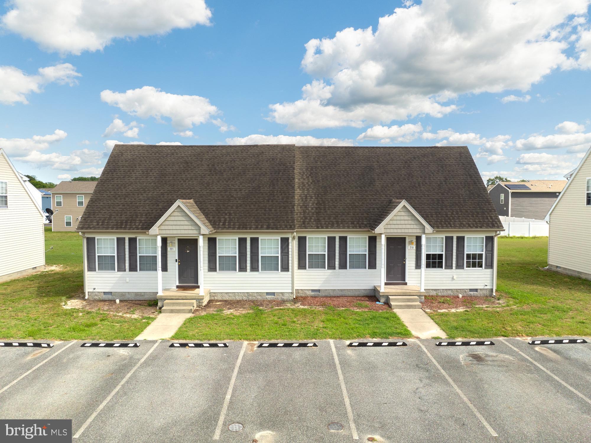 CEDAR COMMONS - Commercial Sale