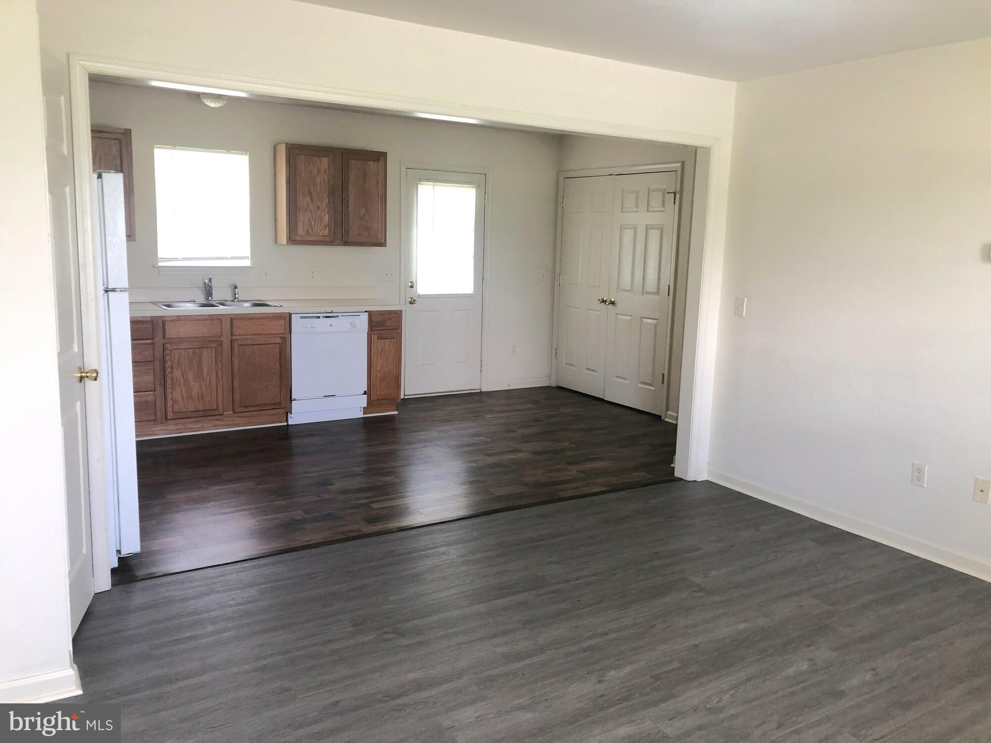 CEDAR COMMONS - Commercial Sale