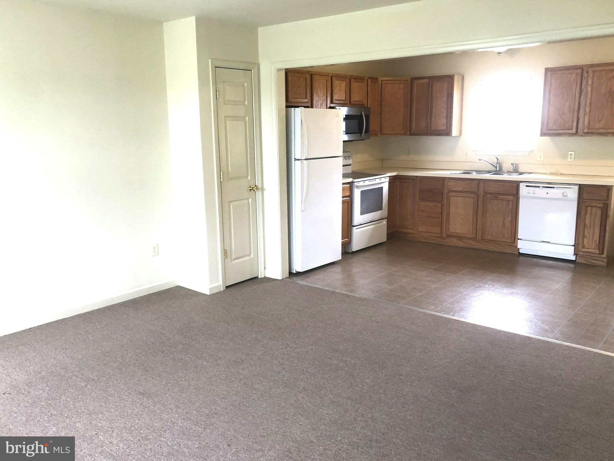 CEDAR COMMONS - Commercial Sale