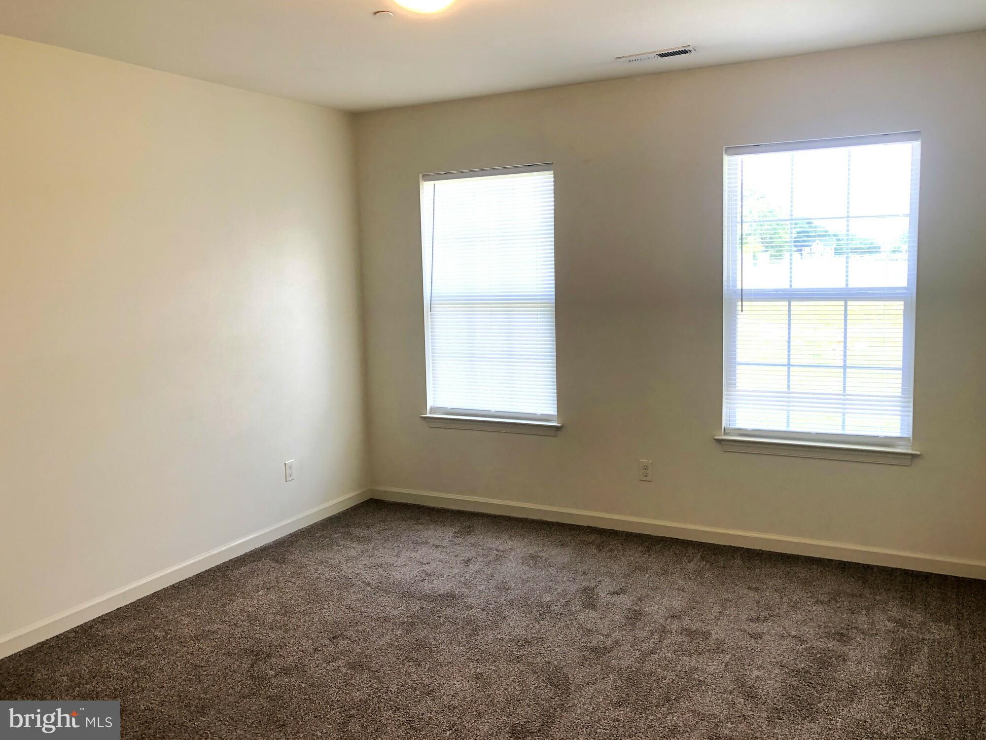 CEDAR COMMONS - Commercial Sale