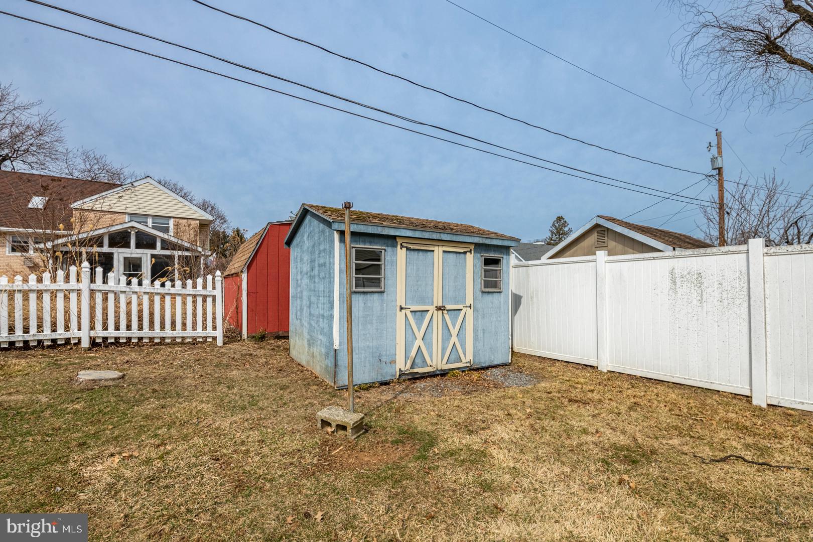 WHITFIELD - Residential