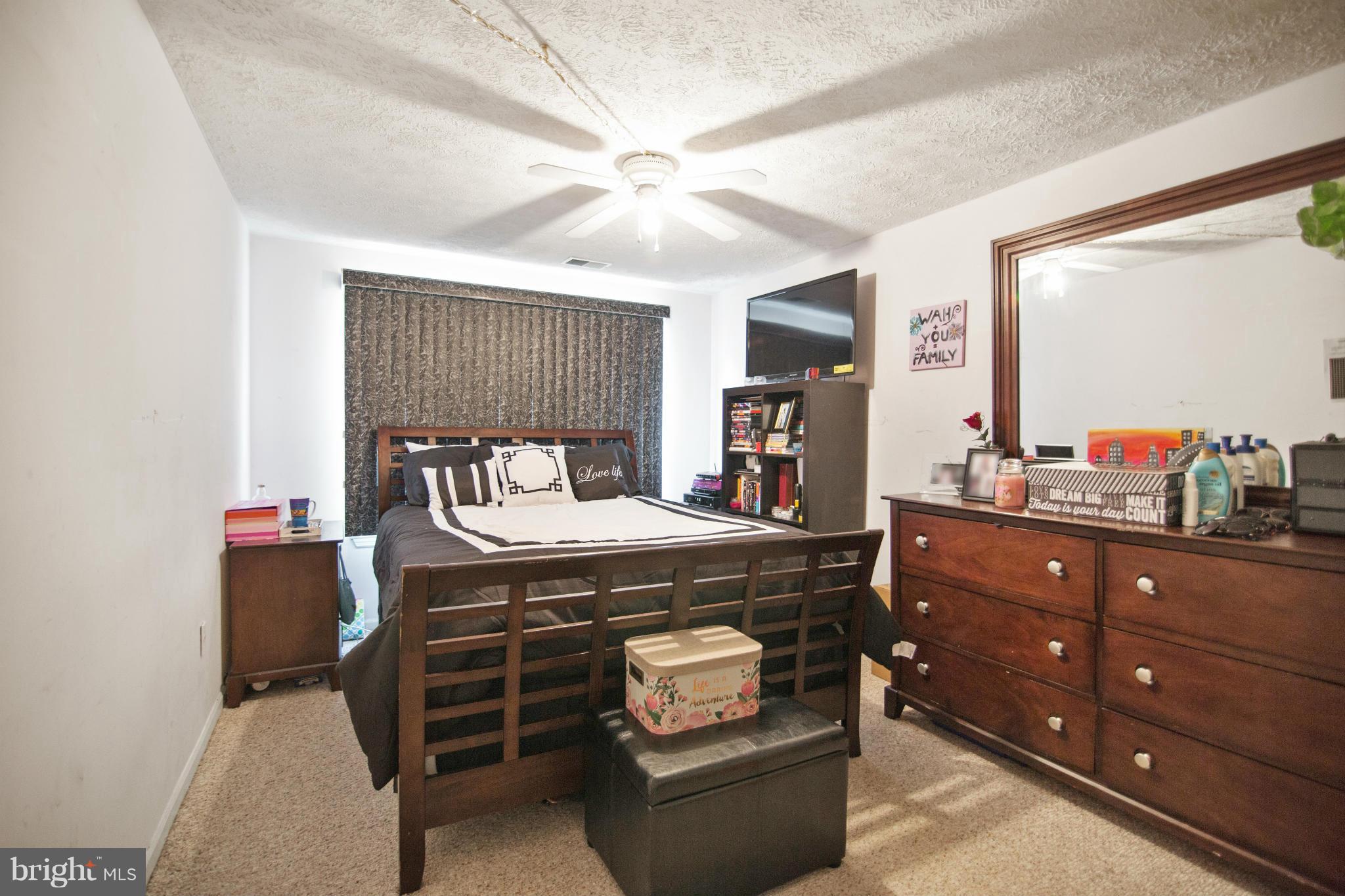 SILVER SPRING CNTRY CLUB - Residential