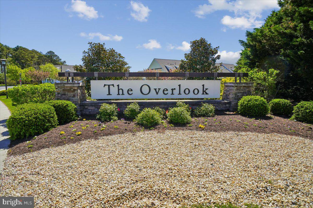 THE OVERLOOK - Residential