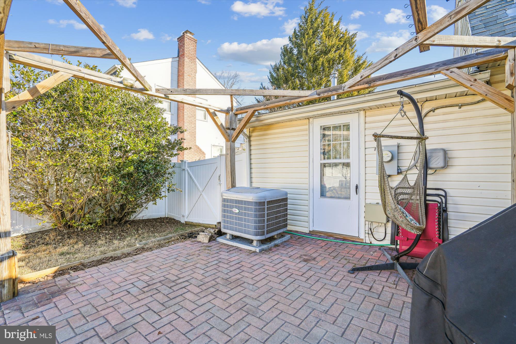 POINTER RIDGE - Residential