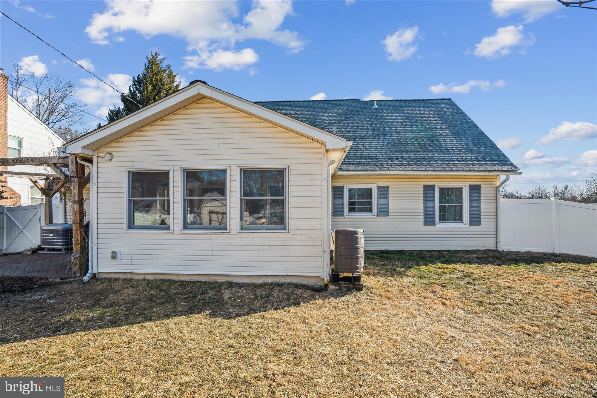 POINTER RIDGE - Residential