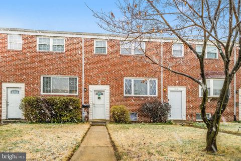 Townhouse For Sale - 1134 Circle Drive<br/> HALETHORPE, MD 21227