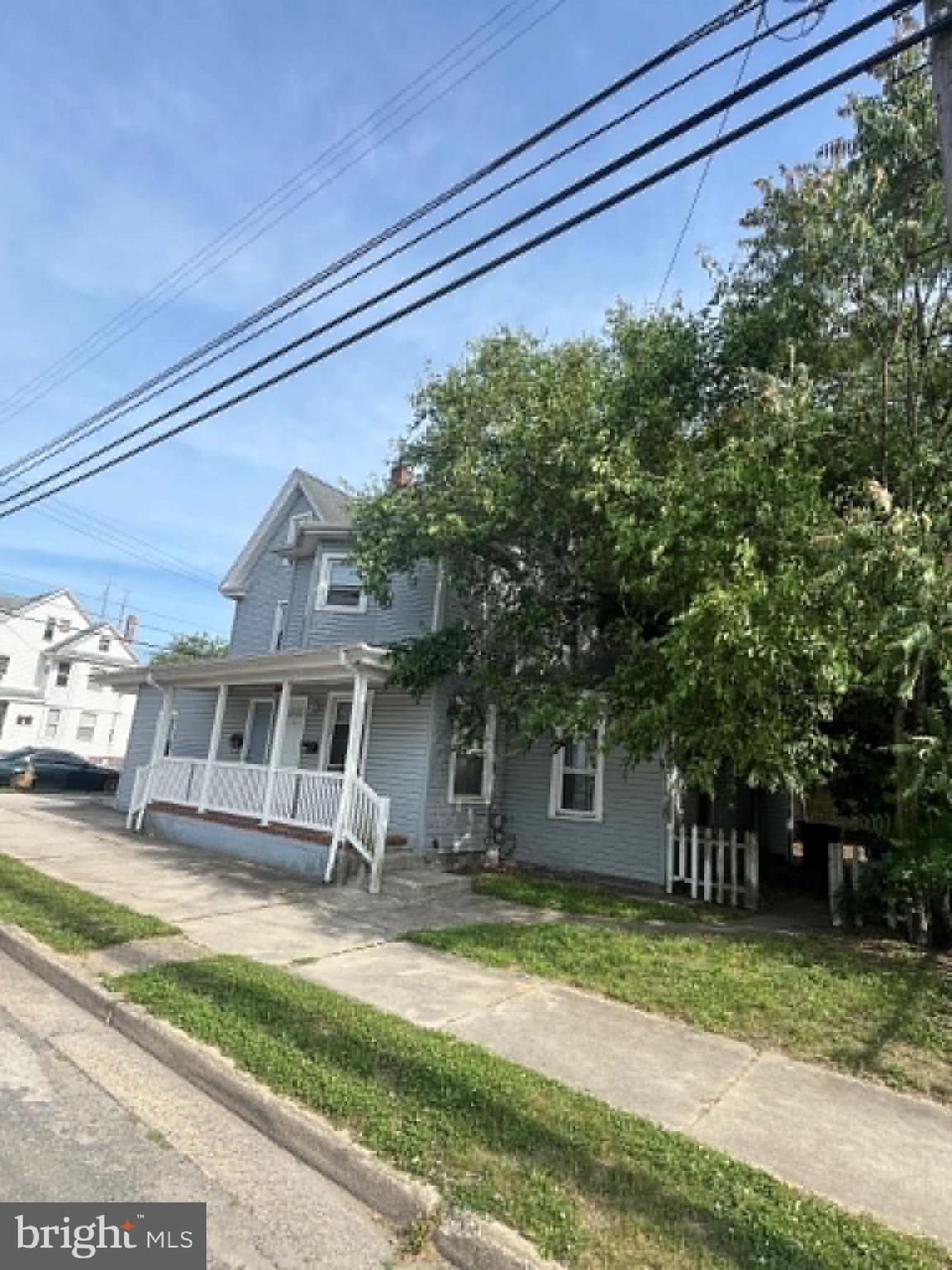 422 N 5TH STREET N