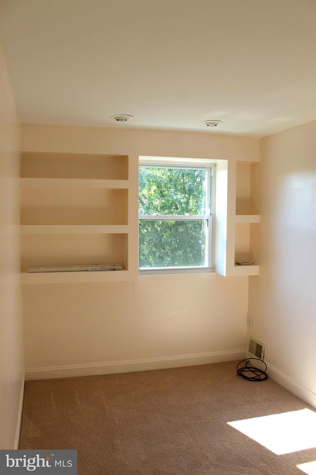 GAYLORD MANOR - Residential