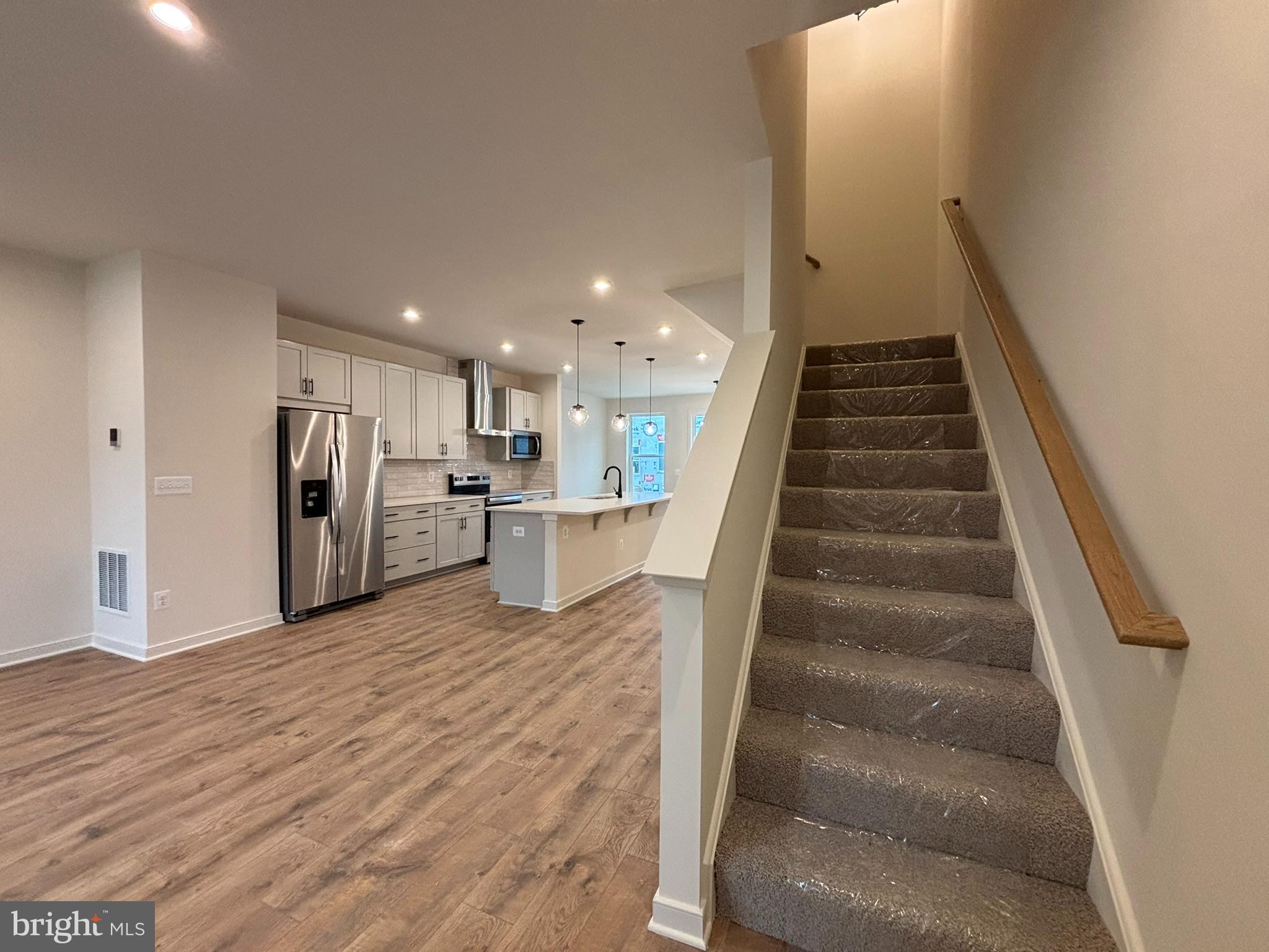 CASCADE LANDING - Residential