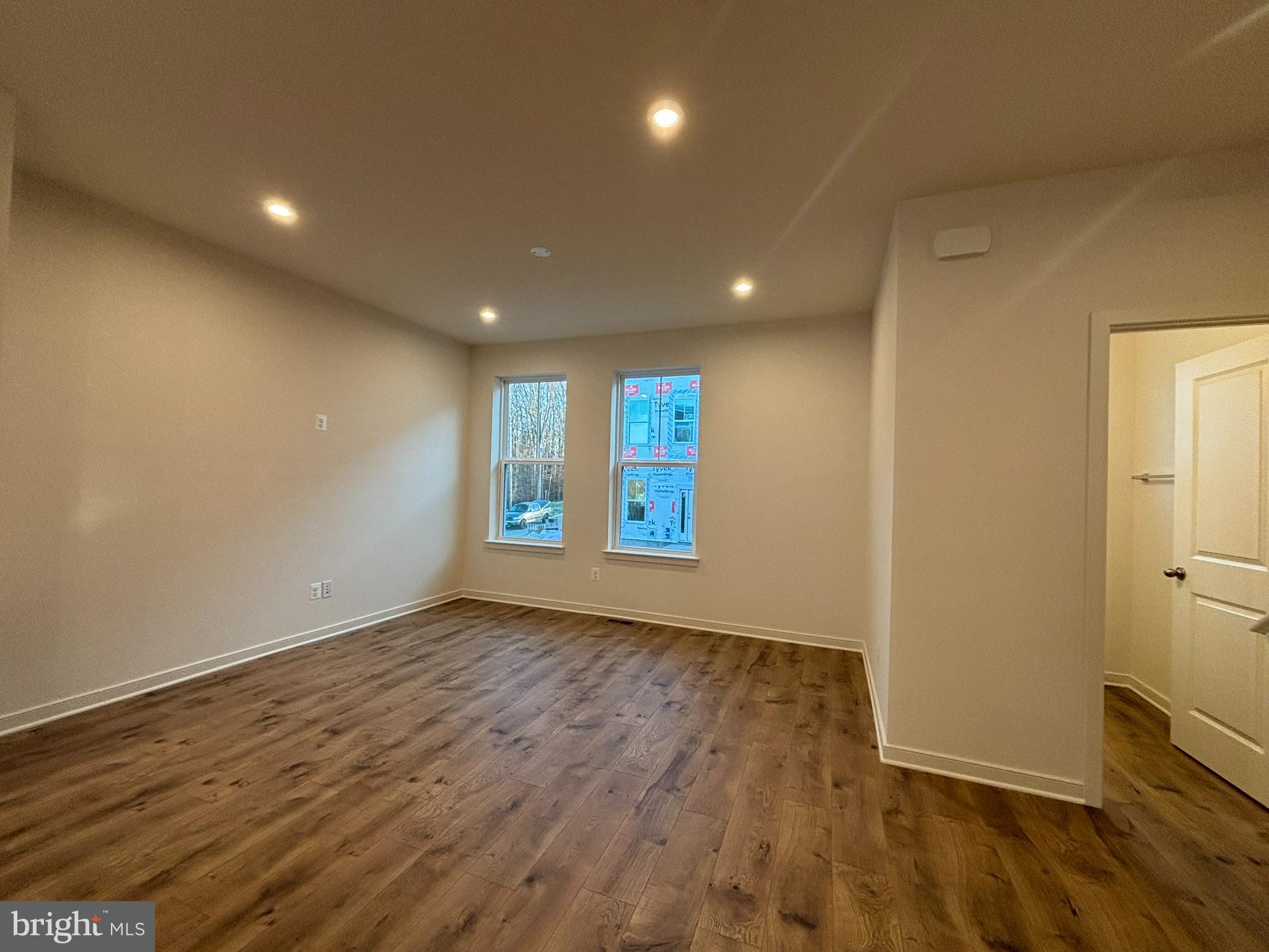 CASCADE LANDING - Residential