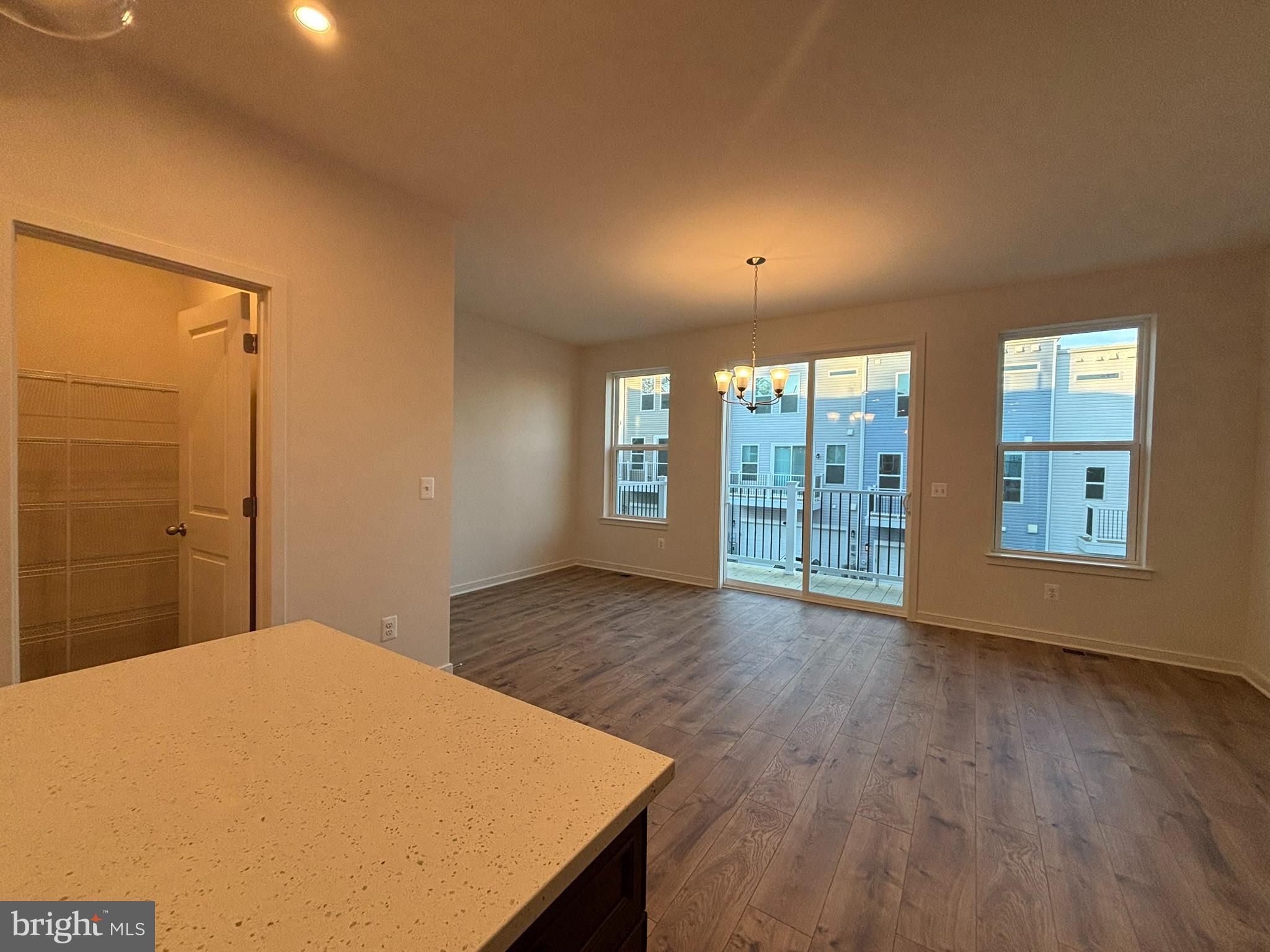 CASCADE LANDING - Residential