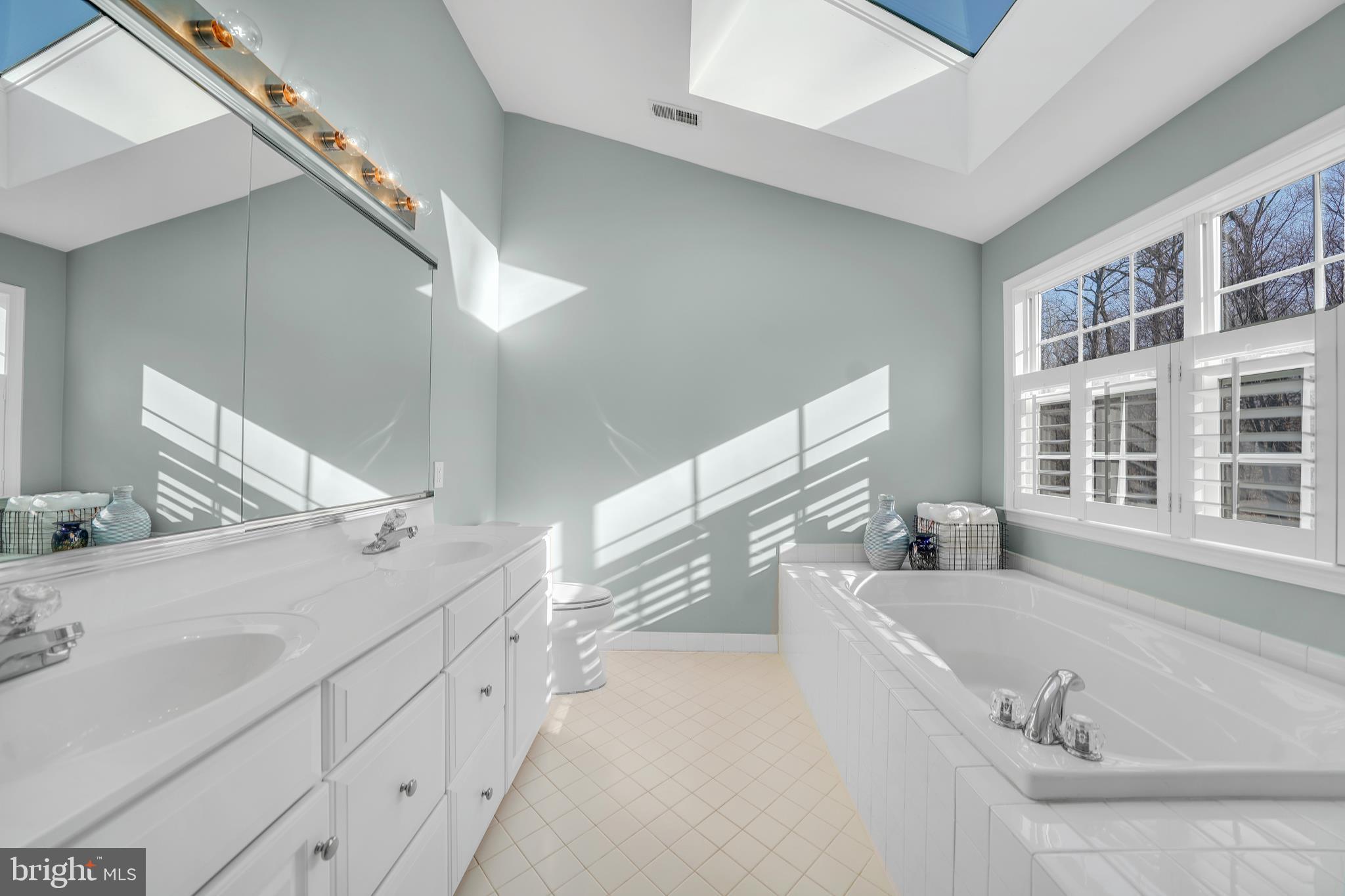 WHITELAND WOODS - Residential