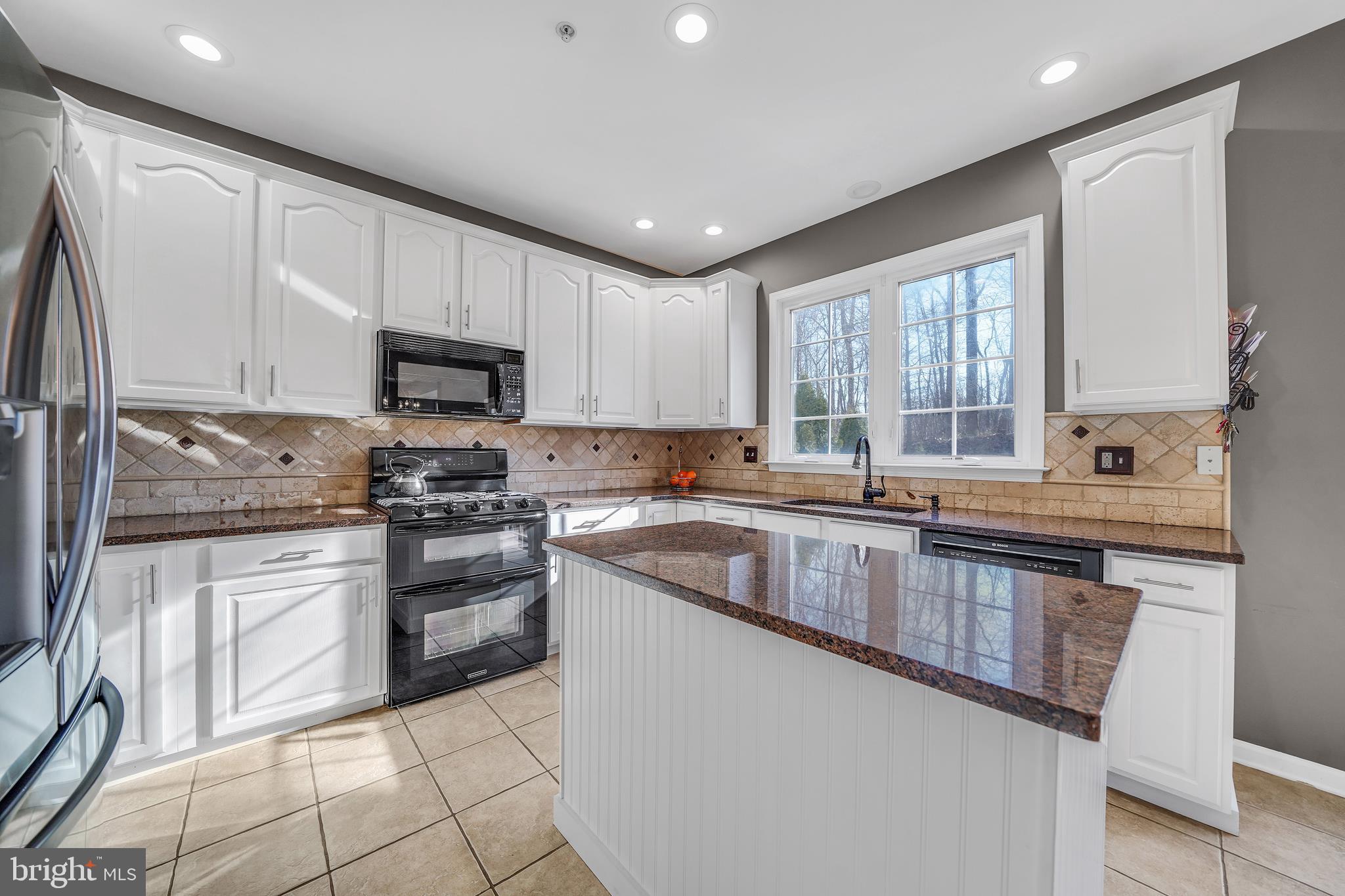 WHITELAND WOODS - Residential