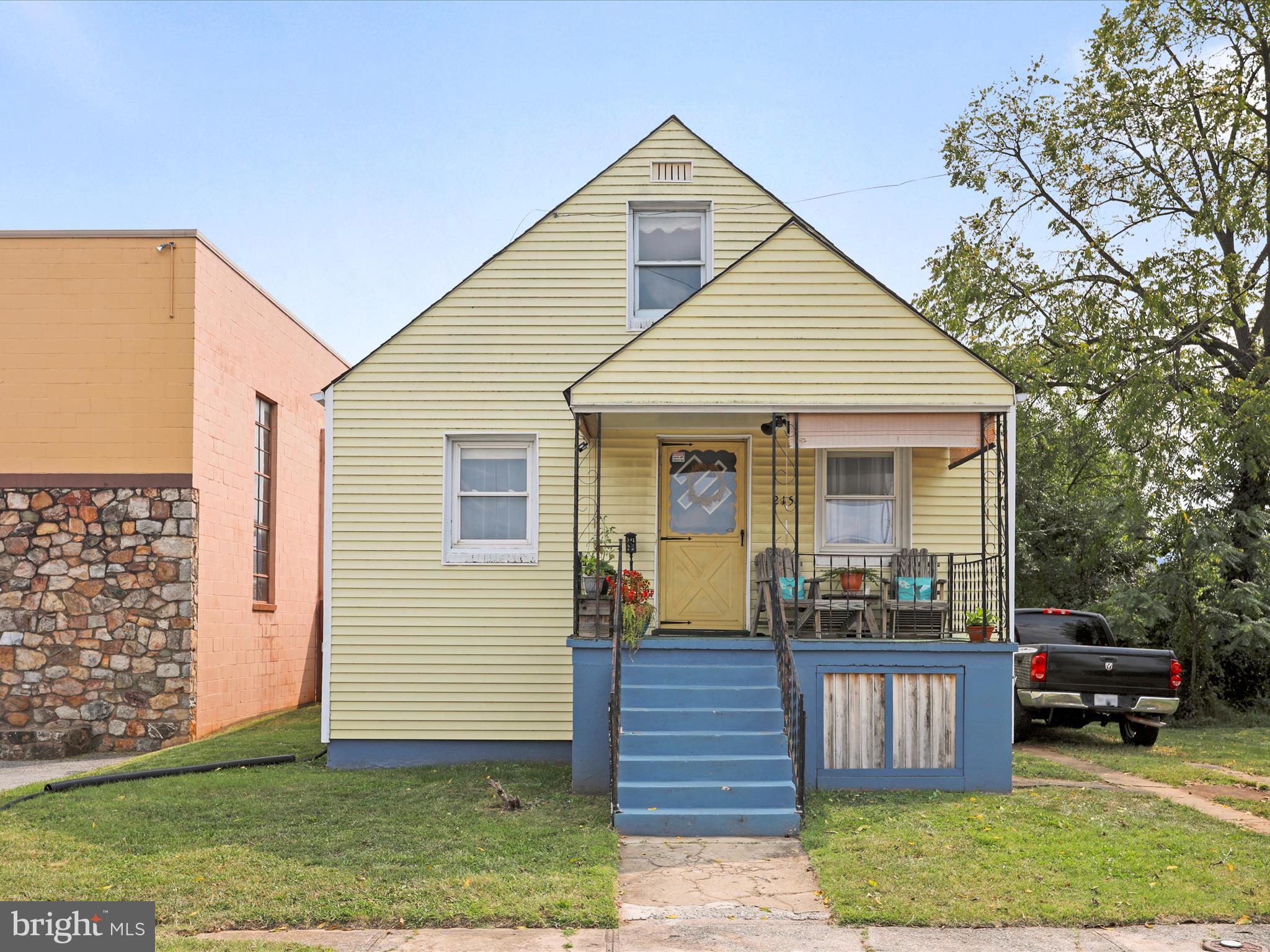 215 E 5TH STREET